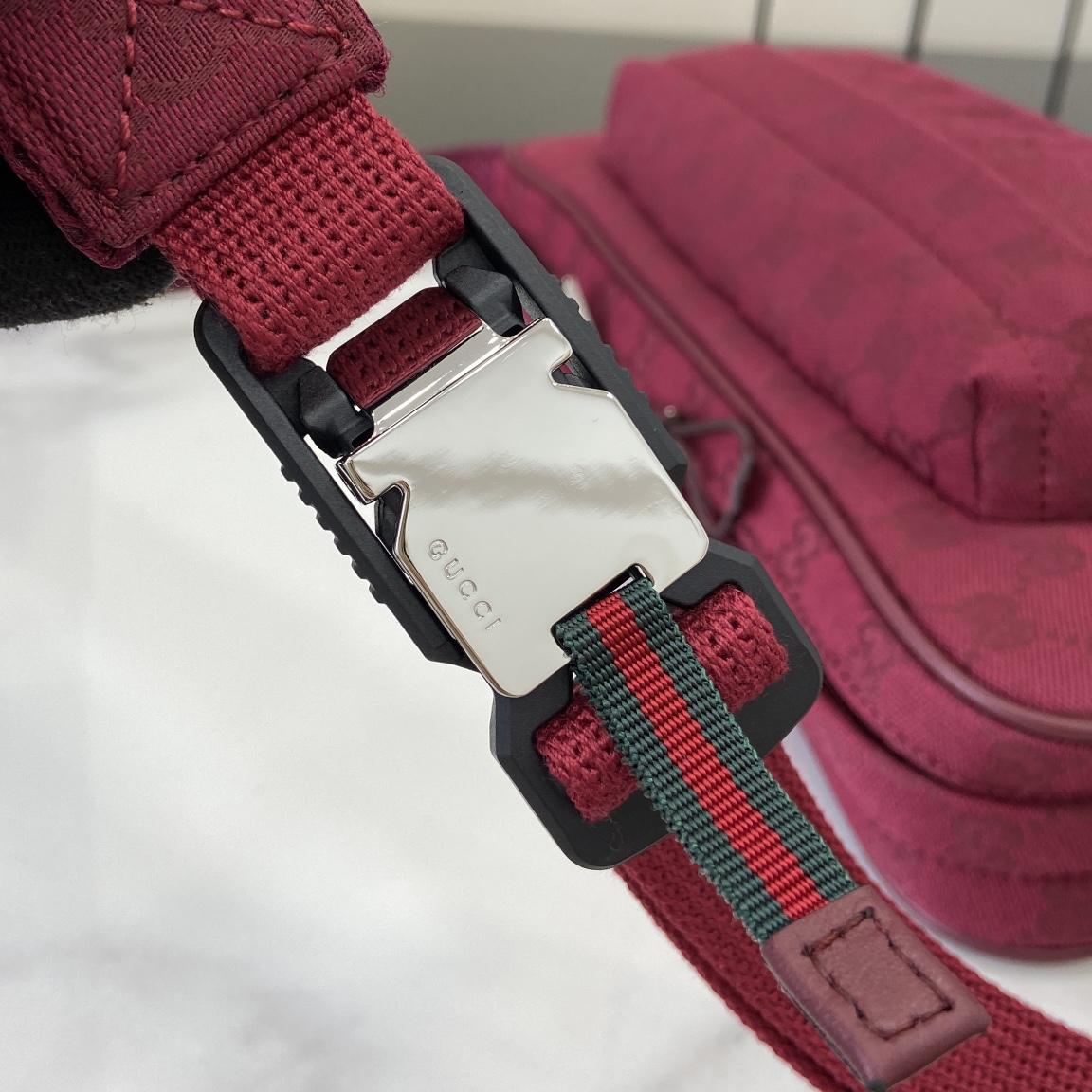 Gucci Small GG Crossbody Bag - EUR FASHION