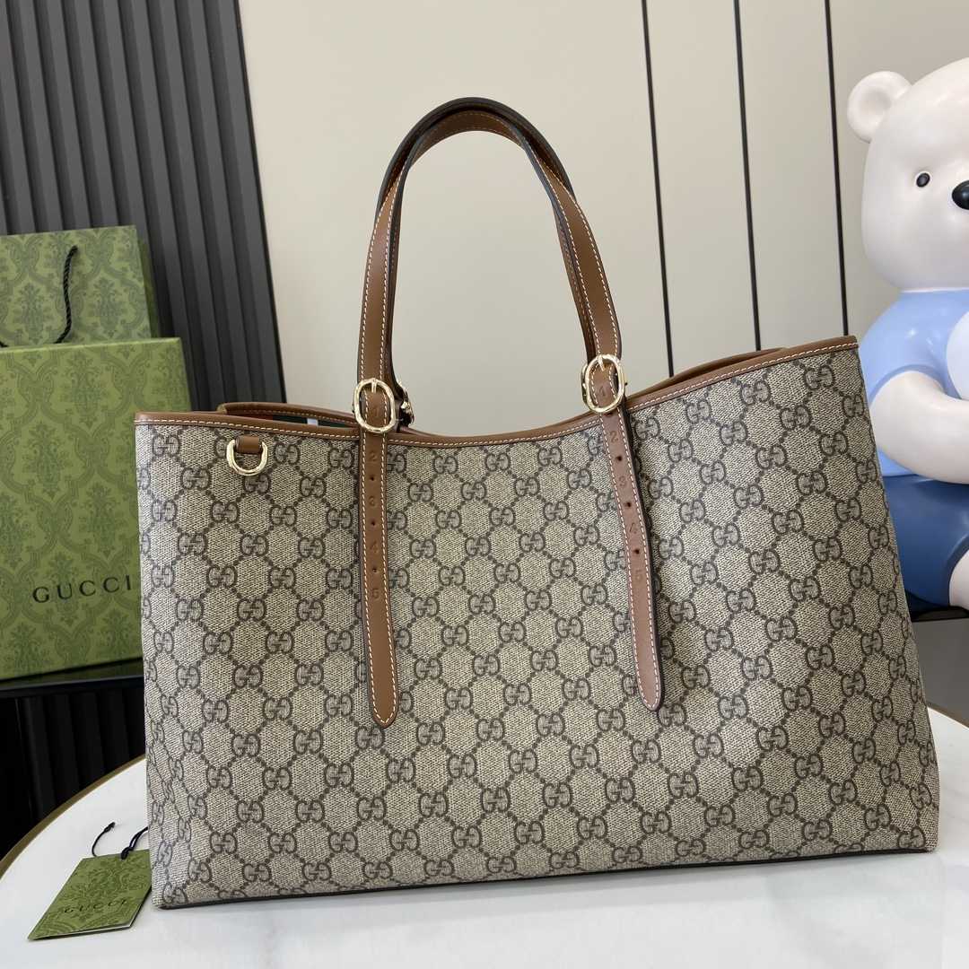 Gucci GG Emblem Medium Tote Bag - EUR FASHION