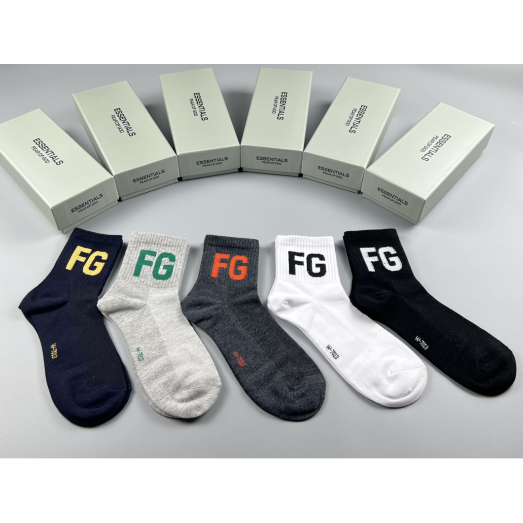 Fear Of God Socks/Box - EUR FASHION