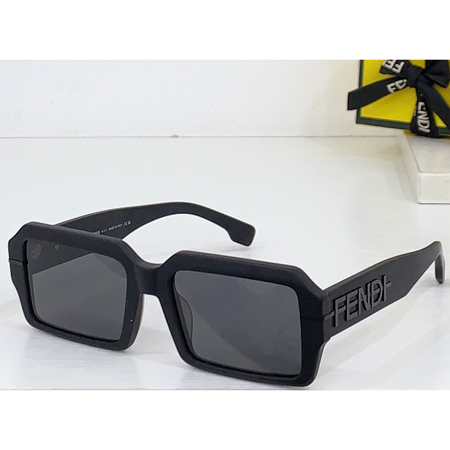 Fendi Sunglasses - EUR FASHION