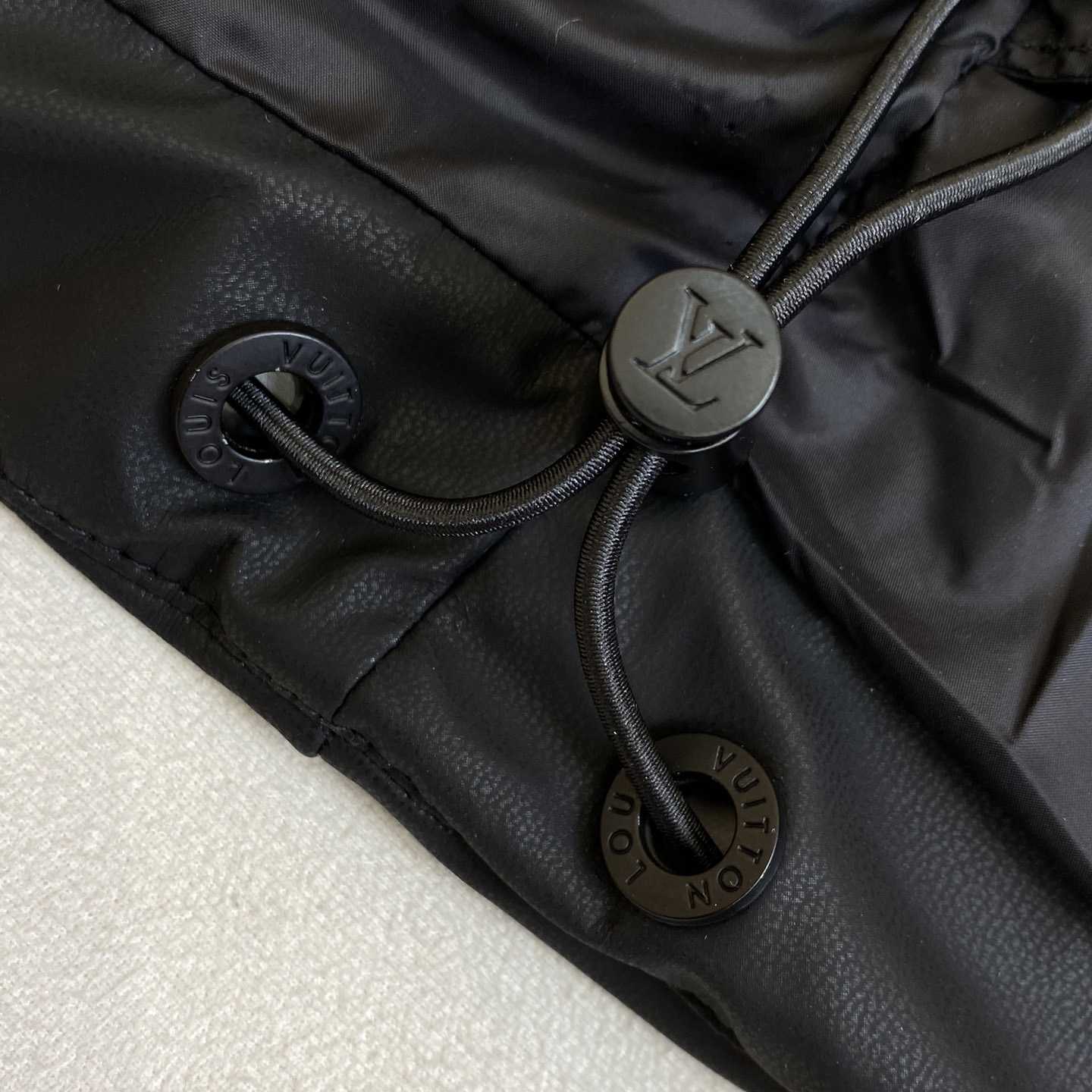 Louis Vuitton Monogram Leather Hooded Down Jacket             1AATKN              - EUR FASHION