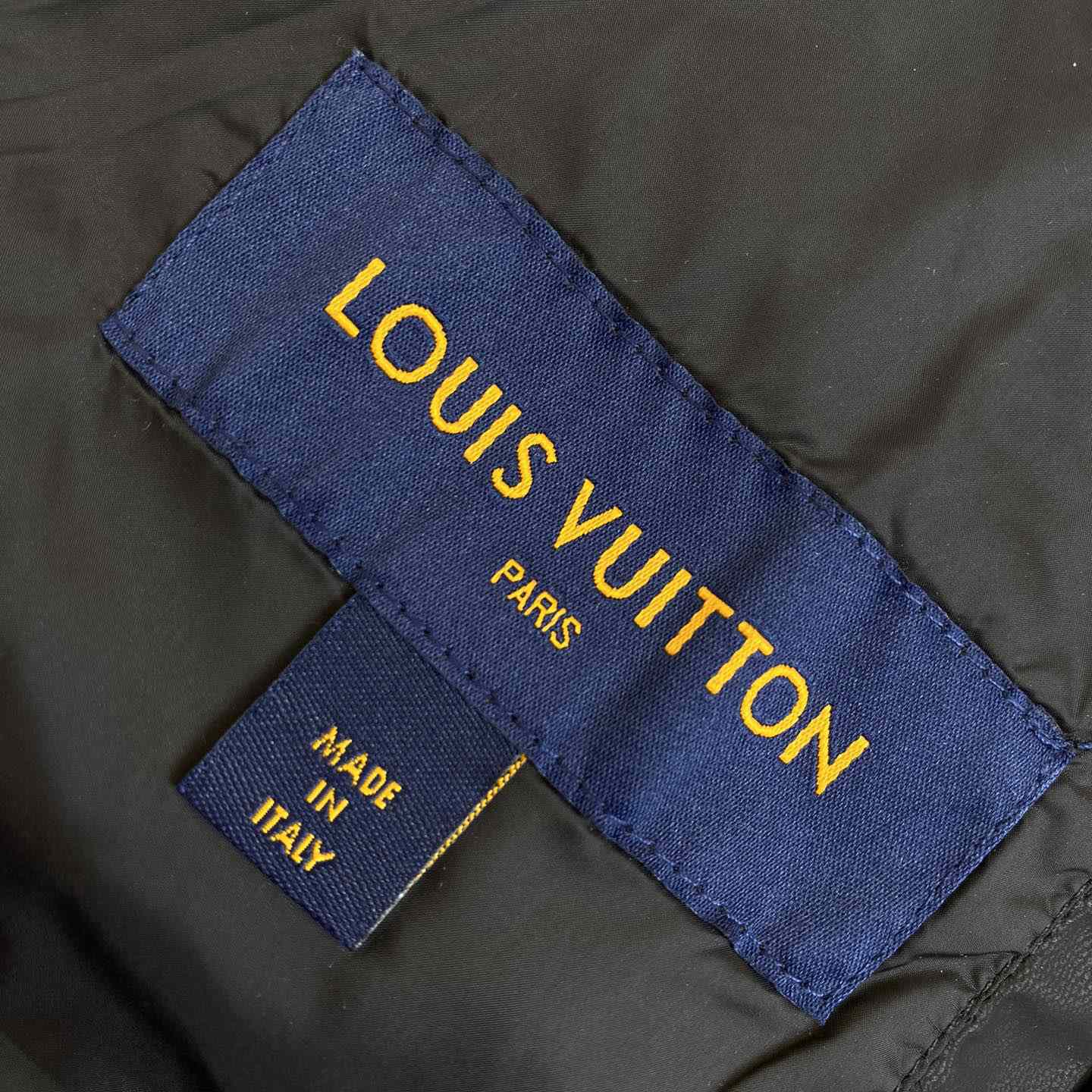 Louis Vuitton Monogram Leather Hooded Down Jacket             1AATKN              - EUR FASHION