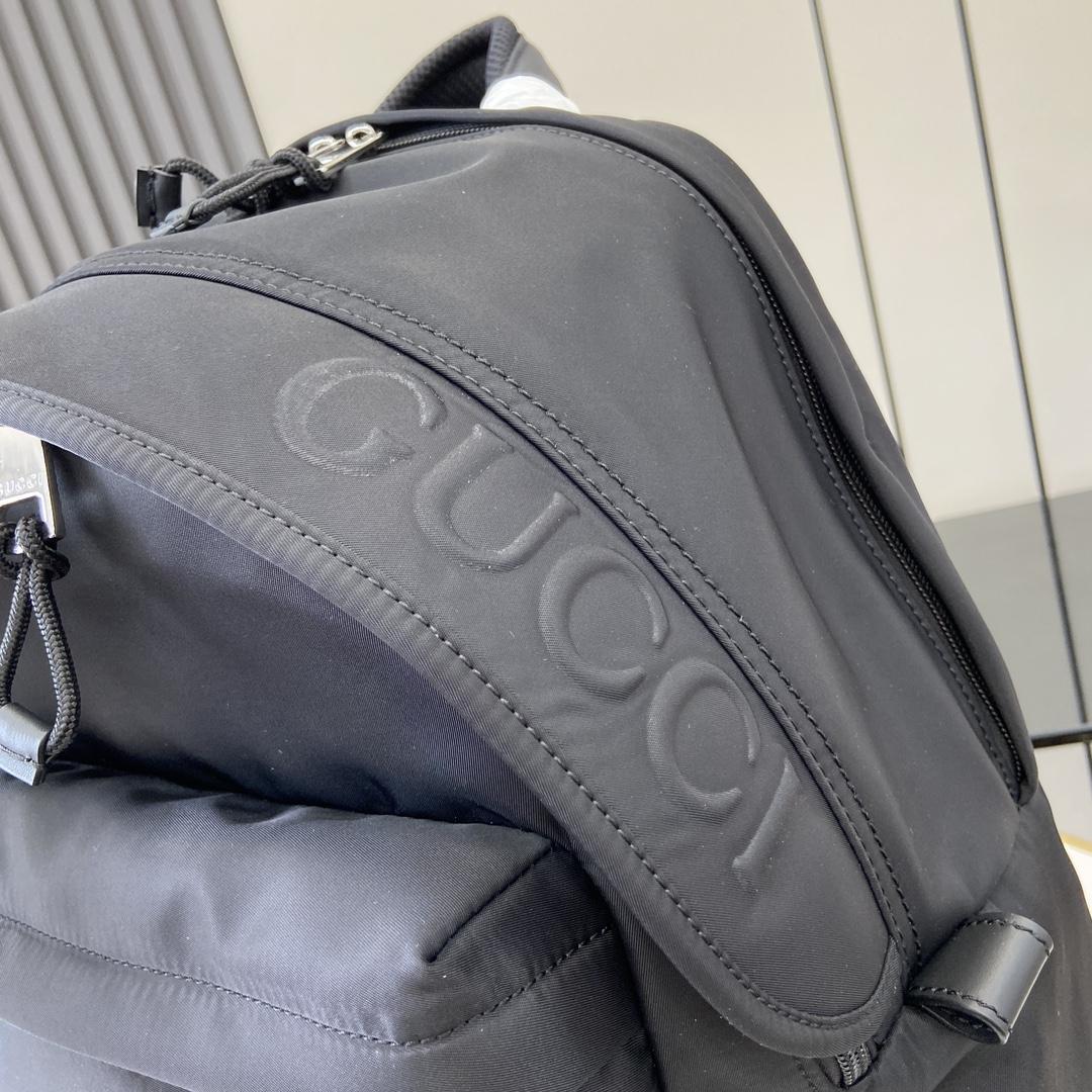 Gucci Medium Backpack With Gucci Logo - EUR FASHION