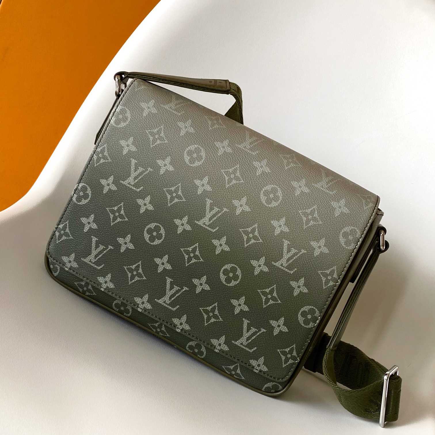 Louis Vuitton District PM   M11593 - EUR FASHION