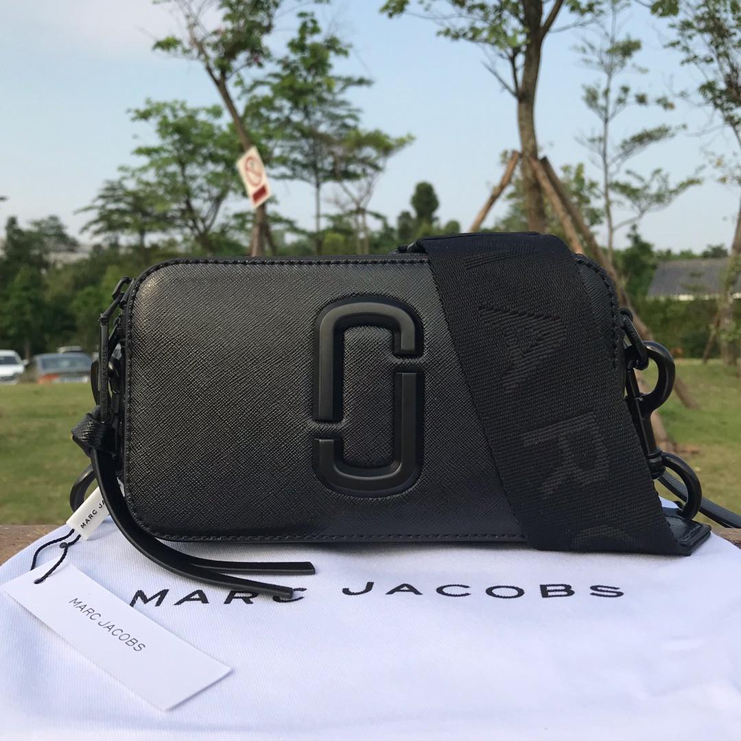 Marc Jacobs Small Camera Bag 19×6×12cm - EUR FASHION