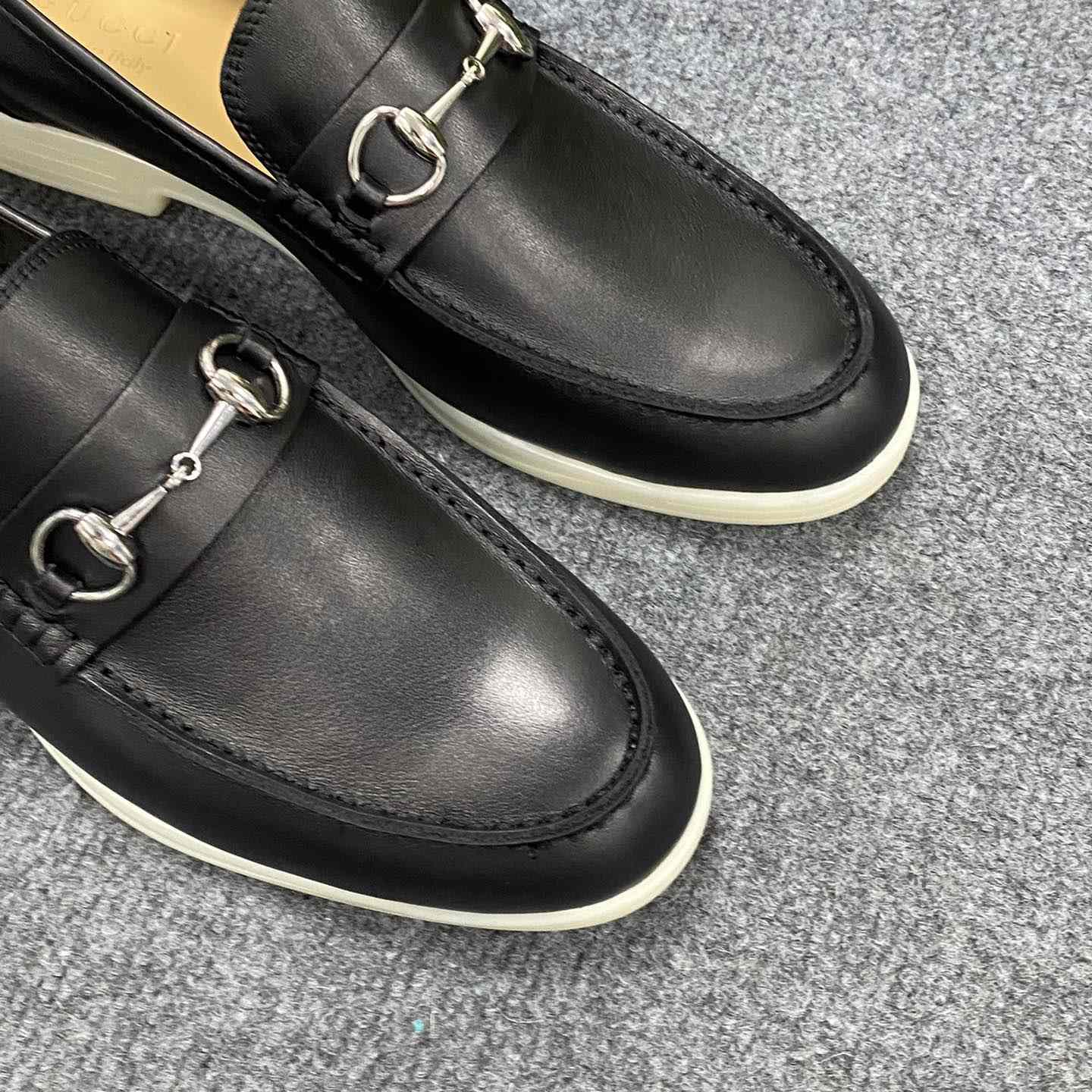 Gucci Men's Loafer With Horsebit - EUR FASHION