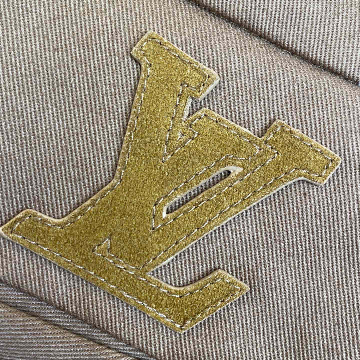 Louis Vuitton Tailored Chino Pants - EUR FASHION