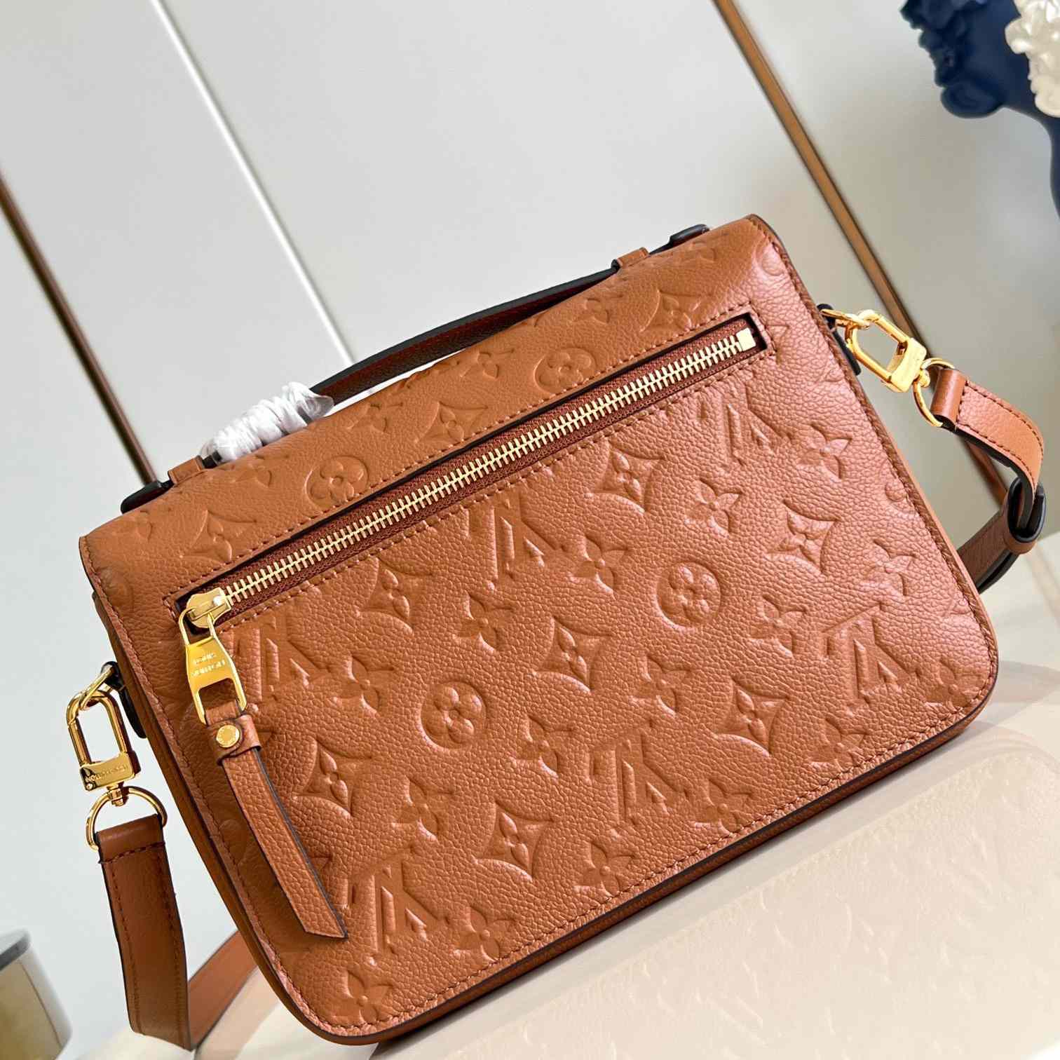 Louis Vuitton Pochette Métis  M12711 - EUR FASHION