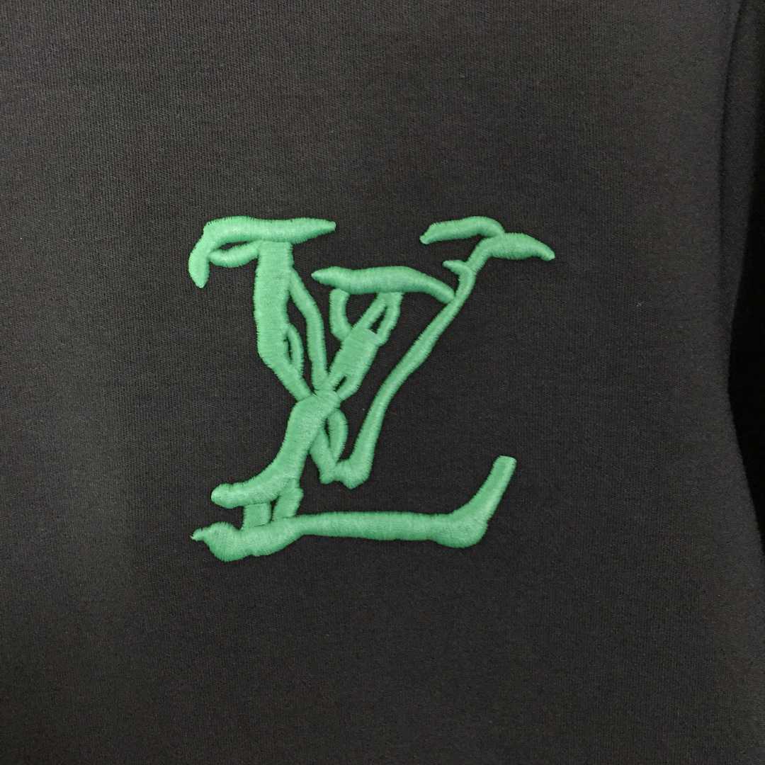 Louis Vuitton Logo Long Sleeve Tee - EUR FASHION