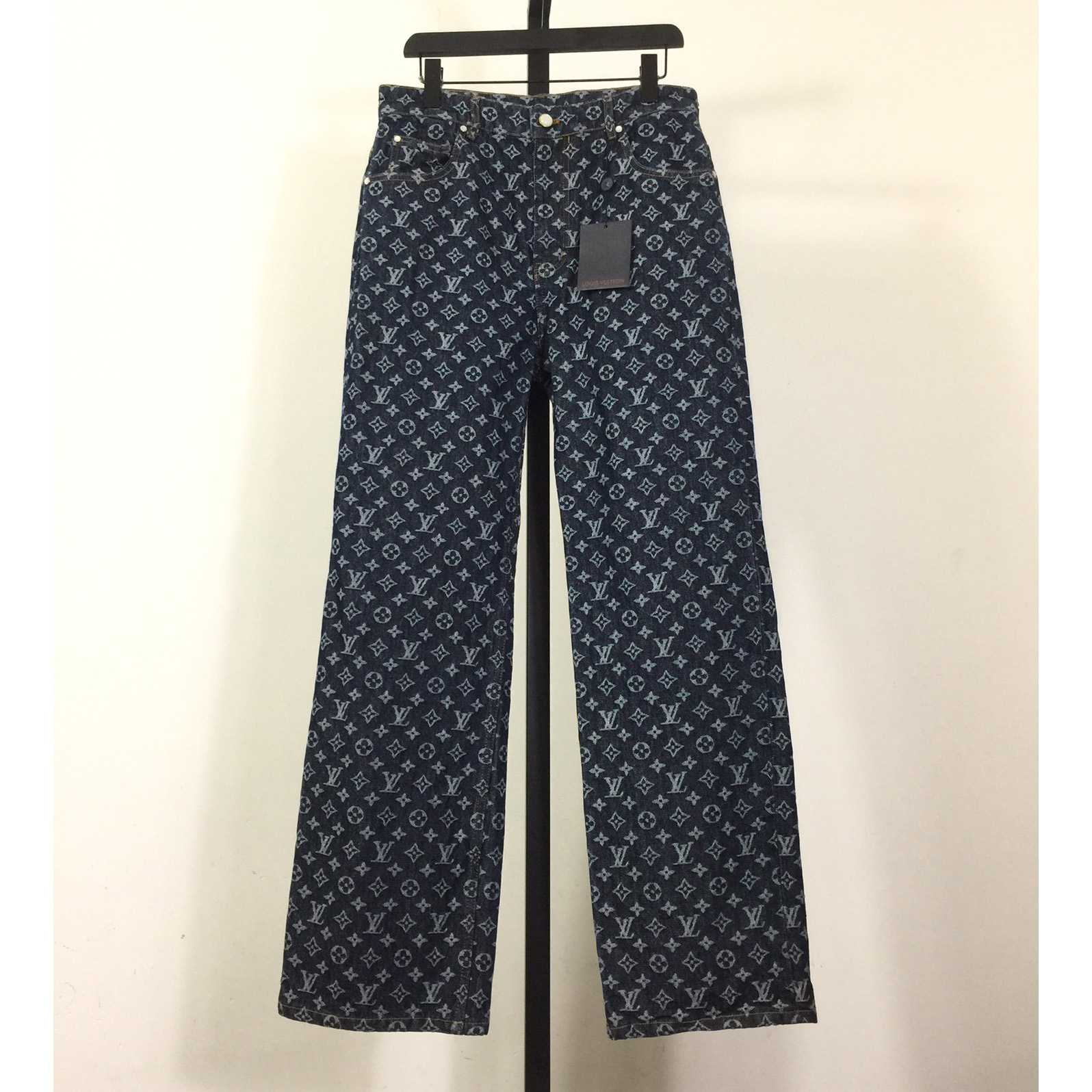 Louis Vuitton Monogram Jacquard Denim Skate Pants  1AFX30 - EUR FASHION