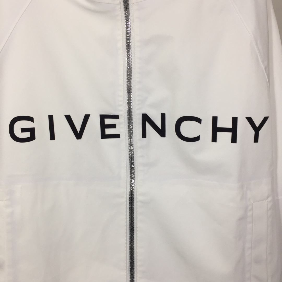 Givenchy Logo Hooded Jacket in White - EUR FASHION