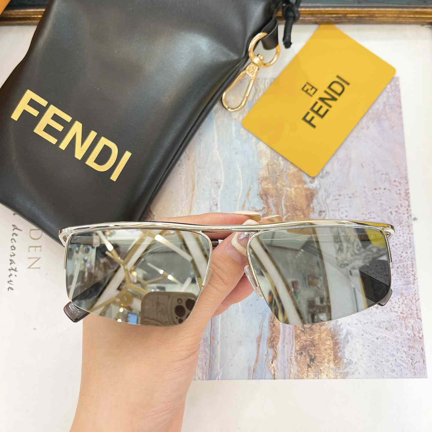 Fendi Travel Ruthenium-colored Metal Sunglasses  FE40141U  - EUR FASHION