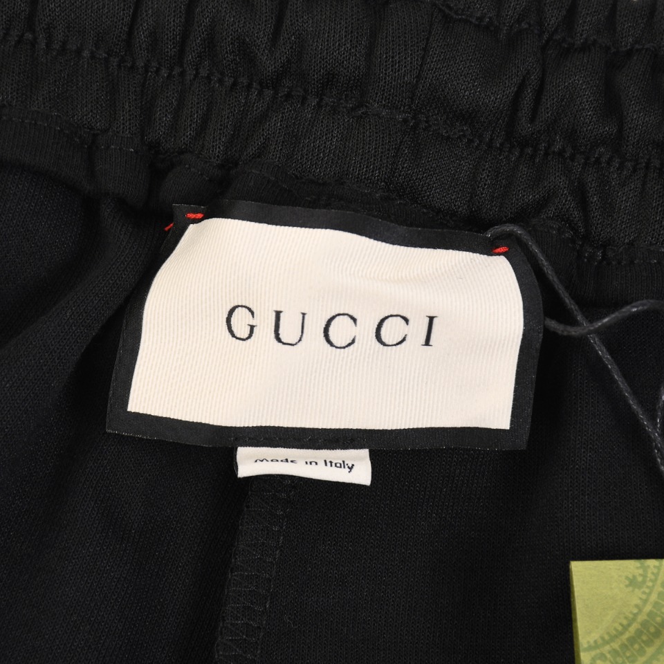 Gucci Tracksuit  - EUR FASHION