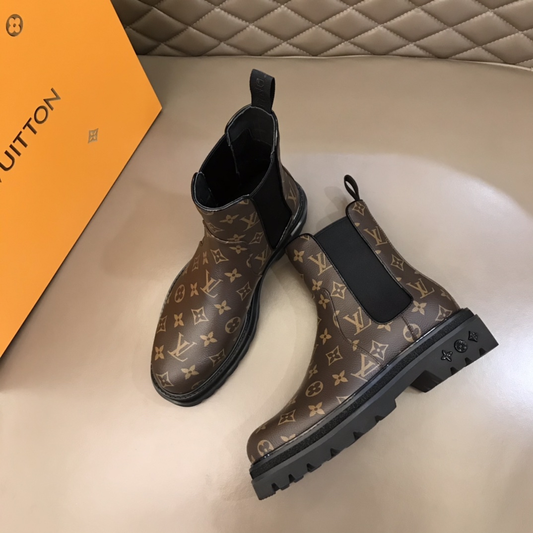 Louis Vuitton Men's Ankle Boots - EUR FASHION