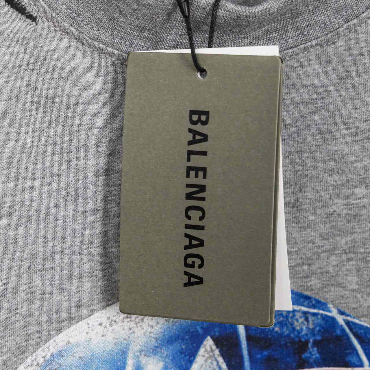 Balenciaga Planet Earth T-Shirt Oversized In Heather Grey  - EUR FASHION