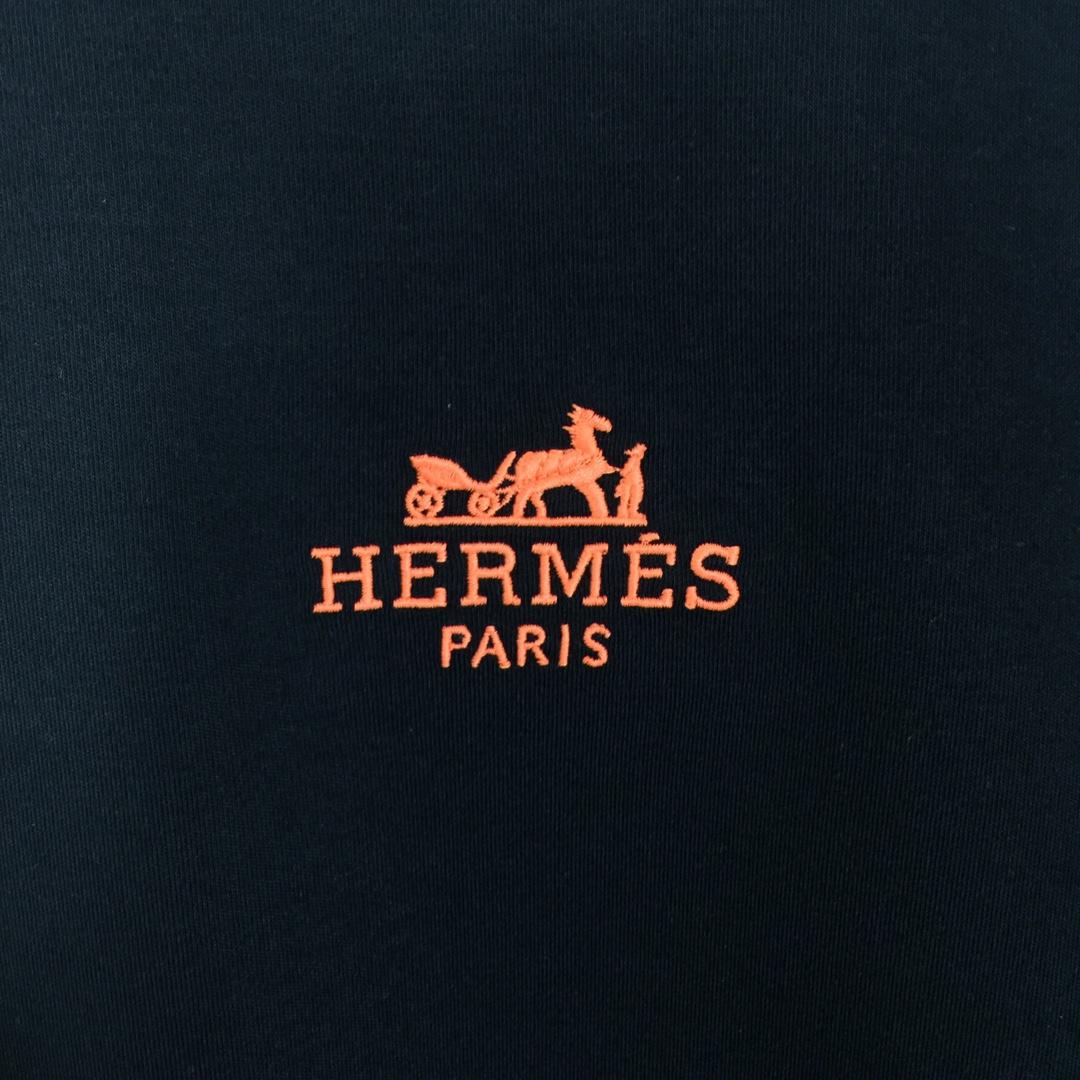 Hermes Logo Long Sleeve Tee - EUR FASHION