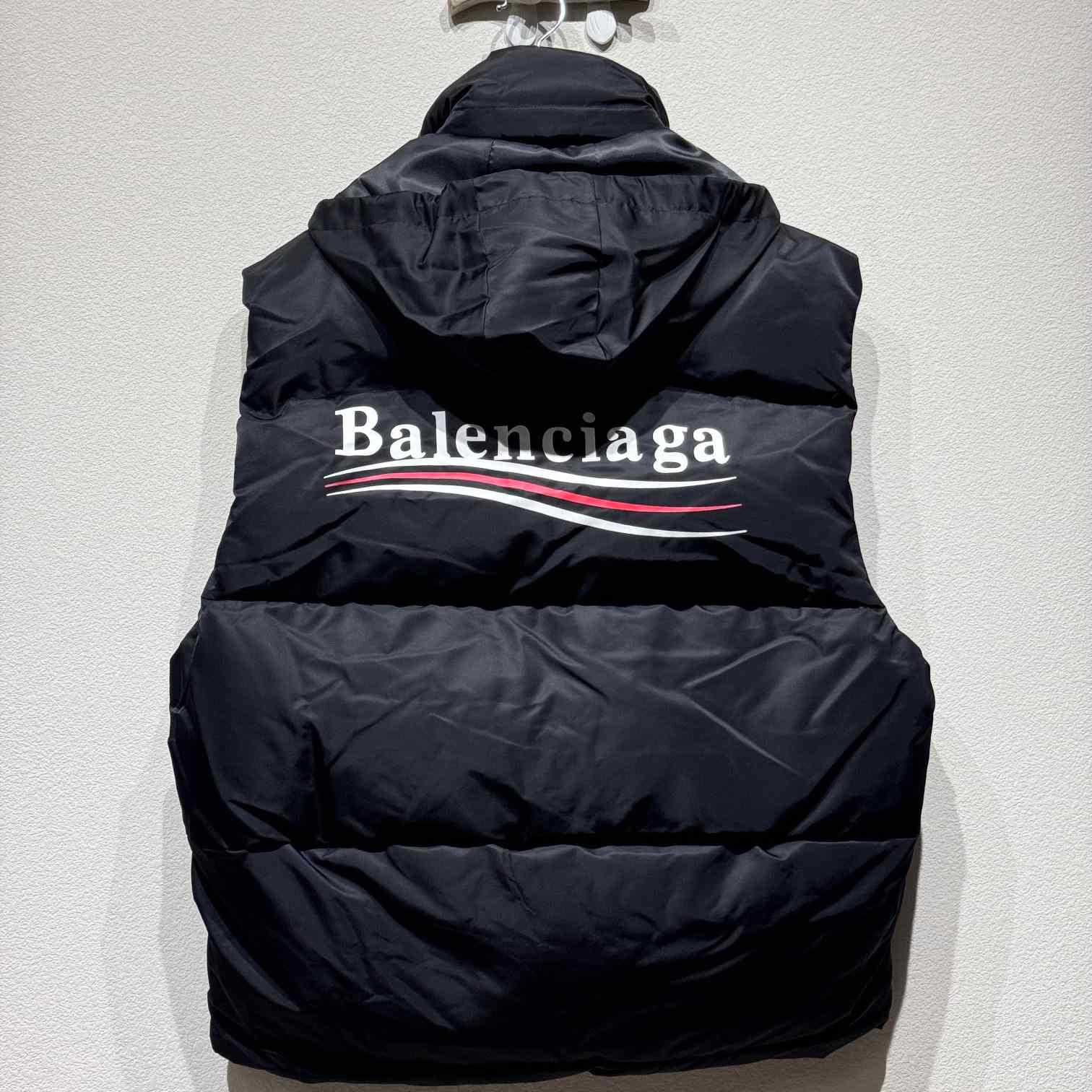 Balenciaga Political Campaign Cocoon Puffer Gilet - EUR FASHION