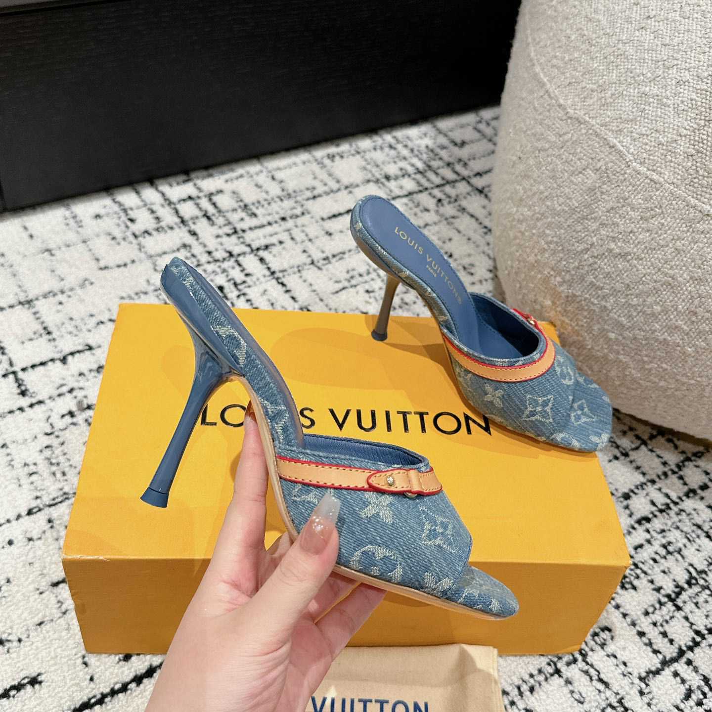 Louis Vuitton Neo Revival Mule   - EUR FASHION