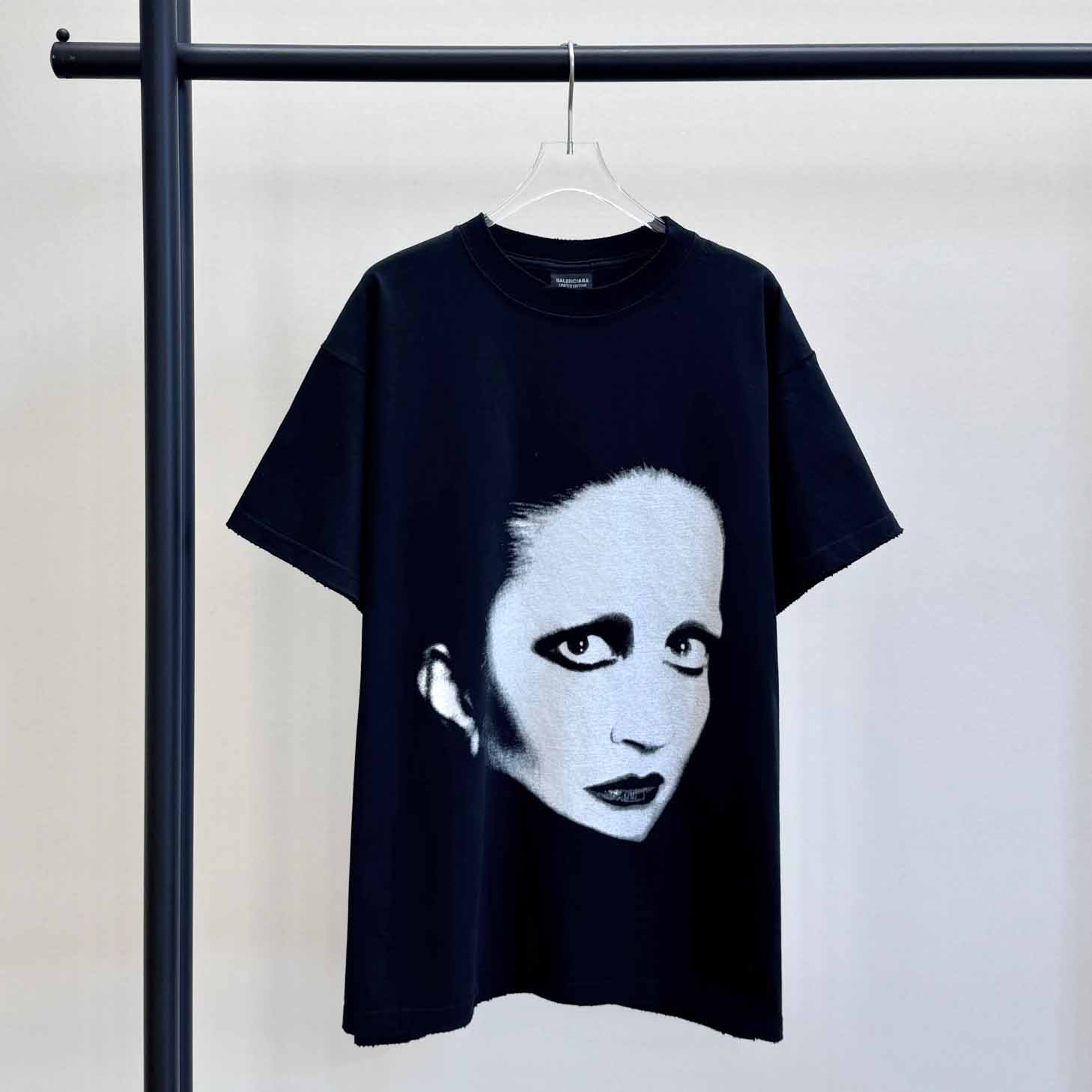 Balenciaga Music | Mina Series T-Shirt Oversized In Black And White - EUR FASHION