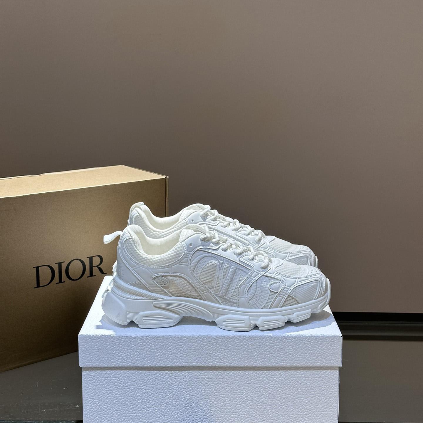 Dior Chrono Sneaker  - EUR FASHION