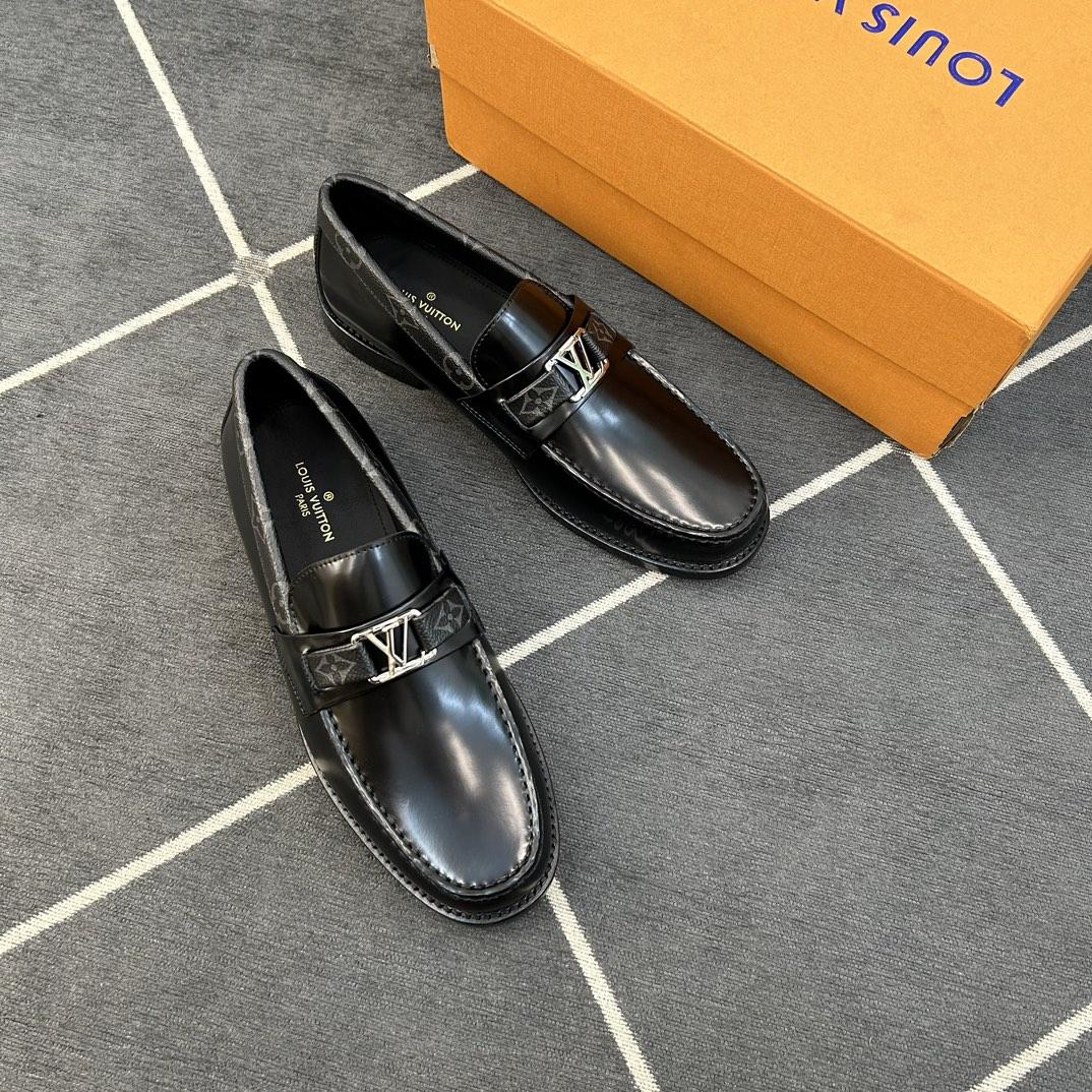 Louis Vuitton Men's Major Leather Loafers - EUR FASHION