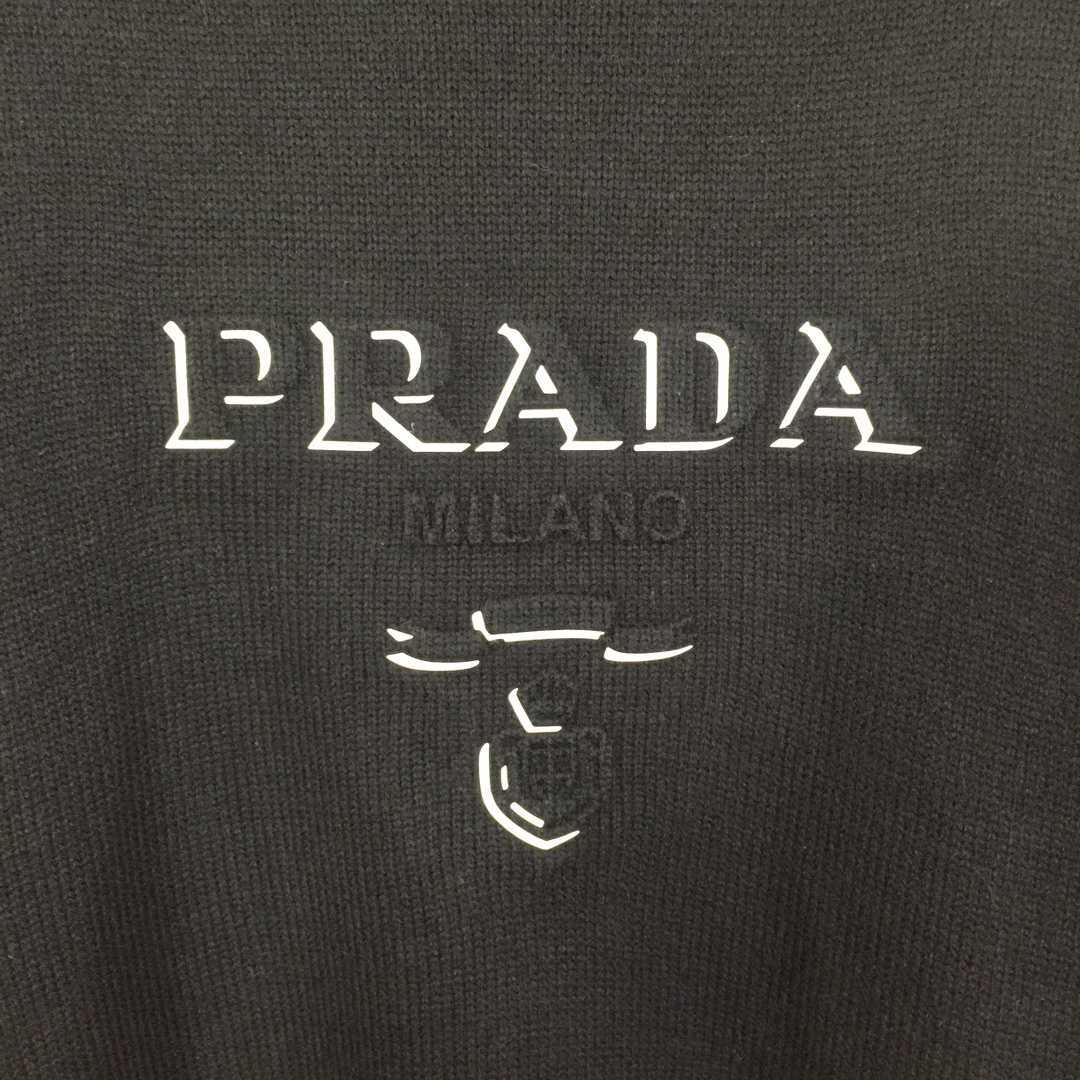 Prada Logo Sweater - EUR FASHION