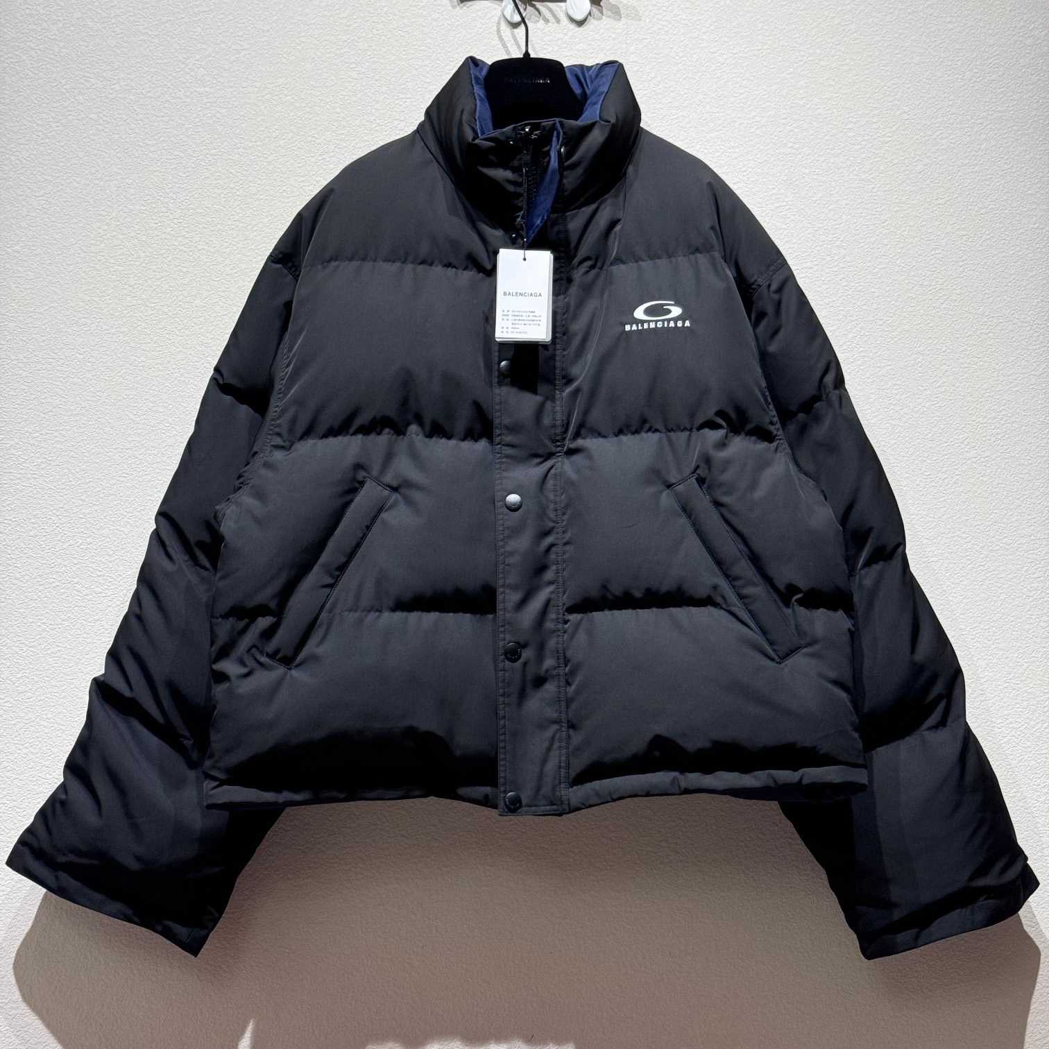 Balenciaga Loop Sport Icon Reversible Puffer In Black/blue - EUR FASHION