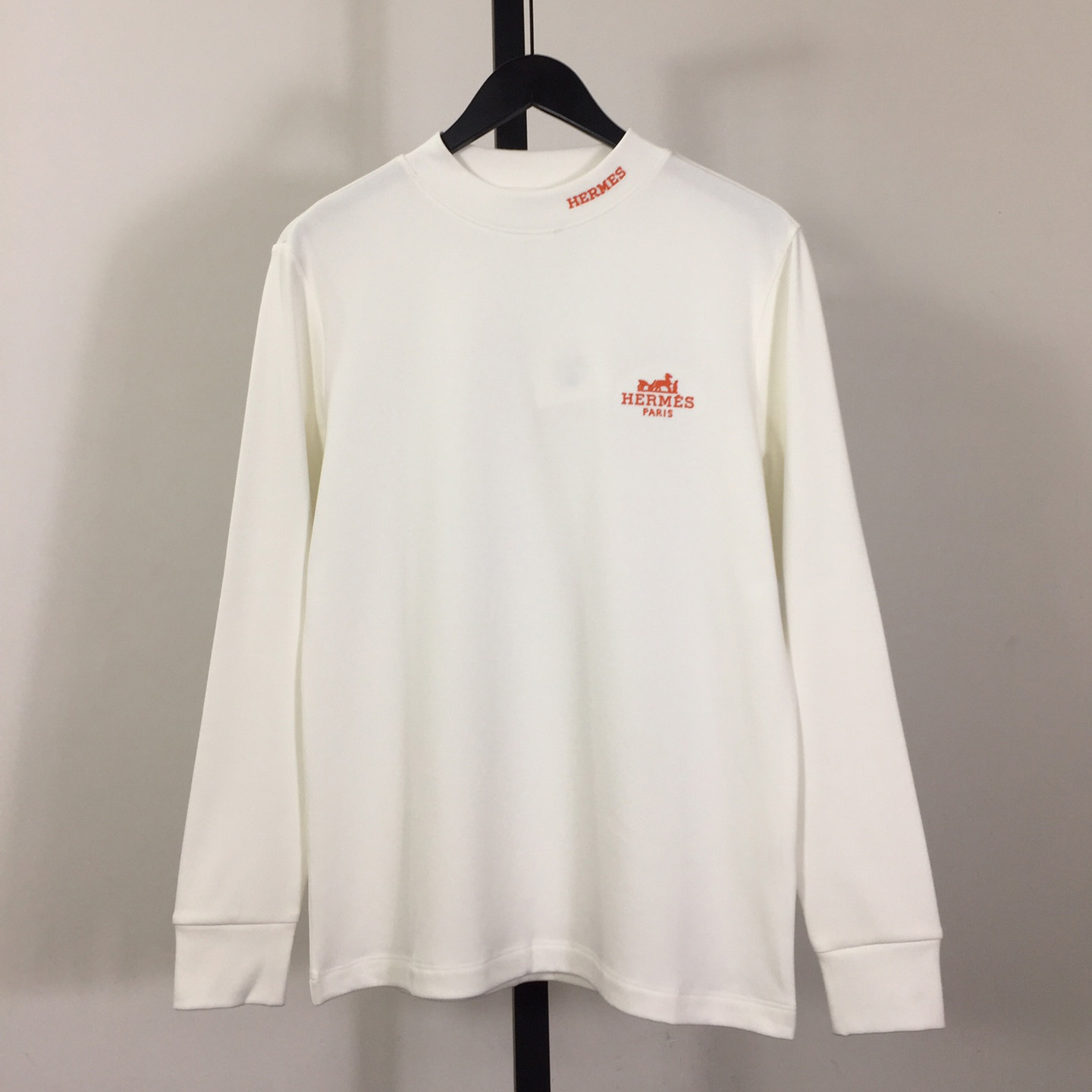 Hermes Logo Long Sleeve Tee - EUR FASHION