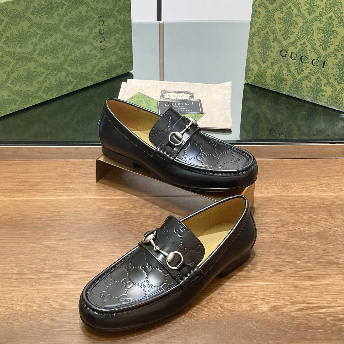 Gucci Men's Loafer With Horsebit - EUR FASHION