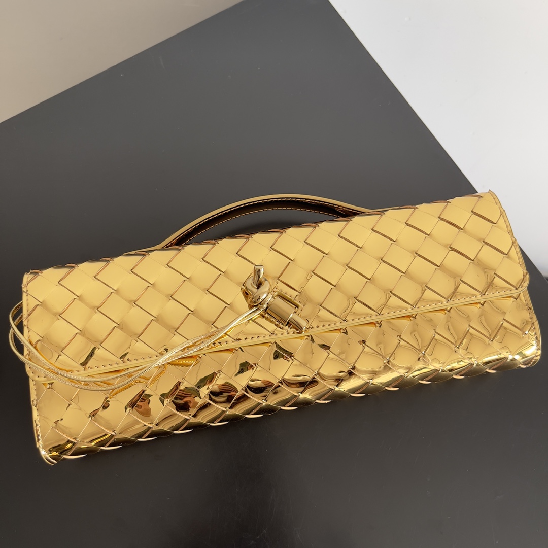 Bottega Veneta Andiamo Clutch 31*13*3cm - EUR FASHION