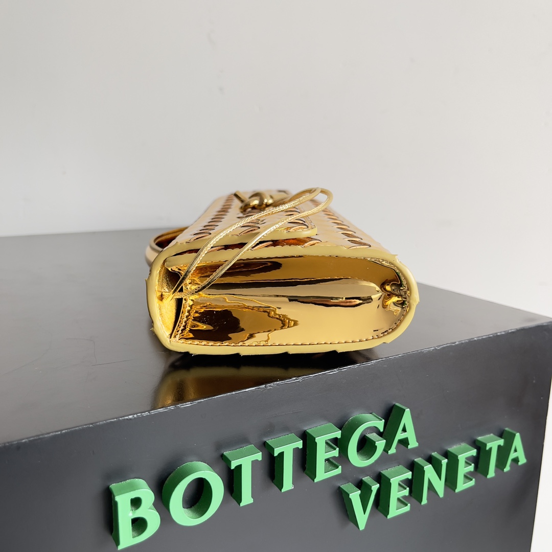 Bottega Veneta Andiamo Clutch 31*13*3cm - EUR FASHION