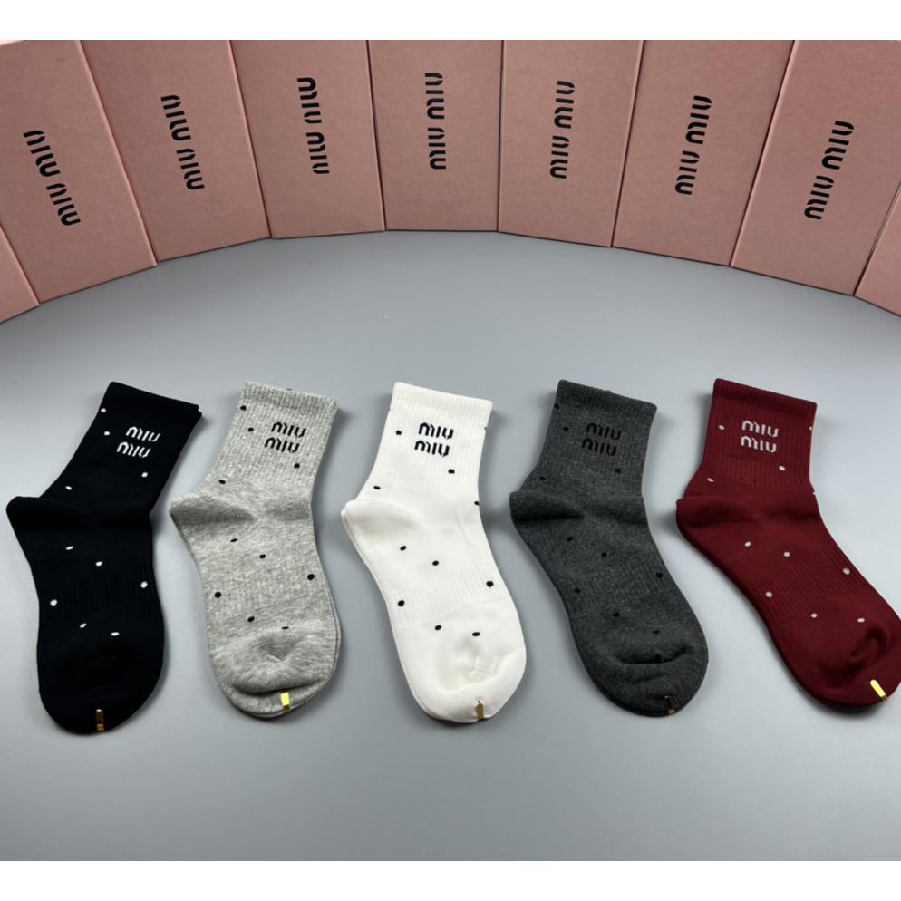 Miu Miu Socks /Box - EUR FASHION