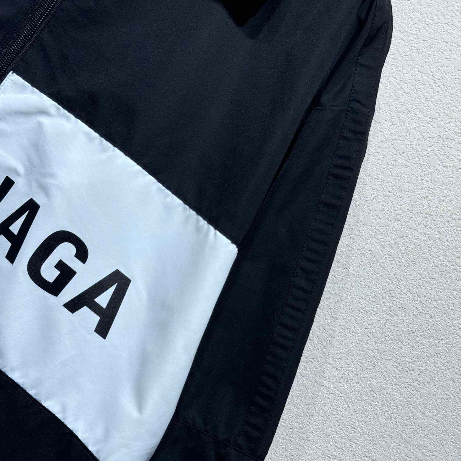 Balenciaga Logo-print Zip-up Windbreaker - EUR FASHION