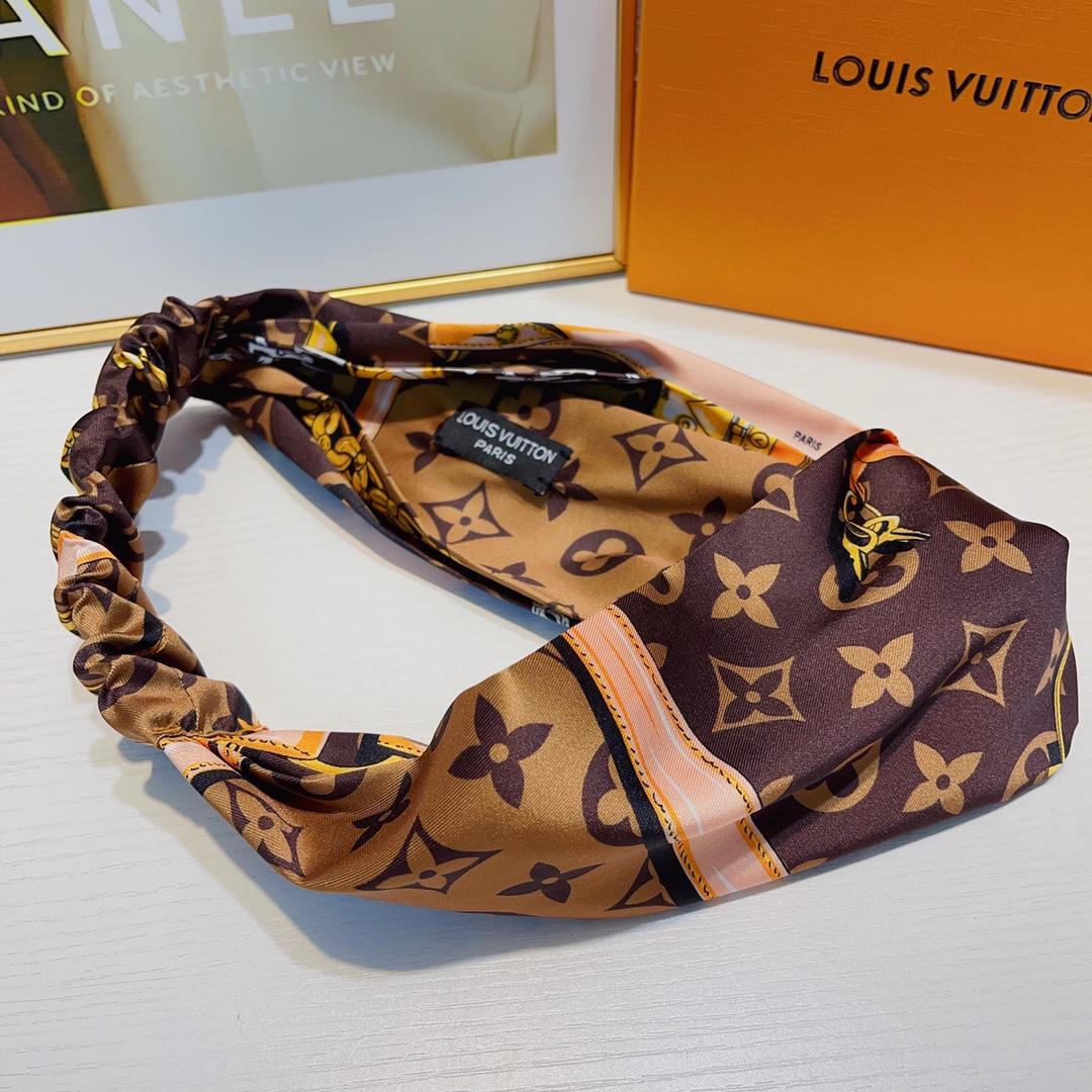 Louis Vuitton Headband  - EUR FASHION