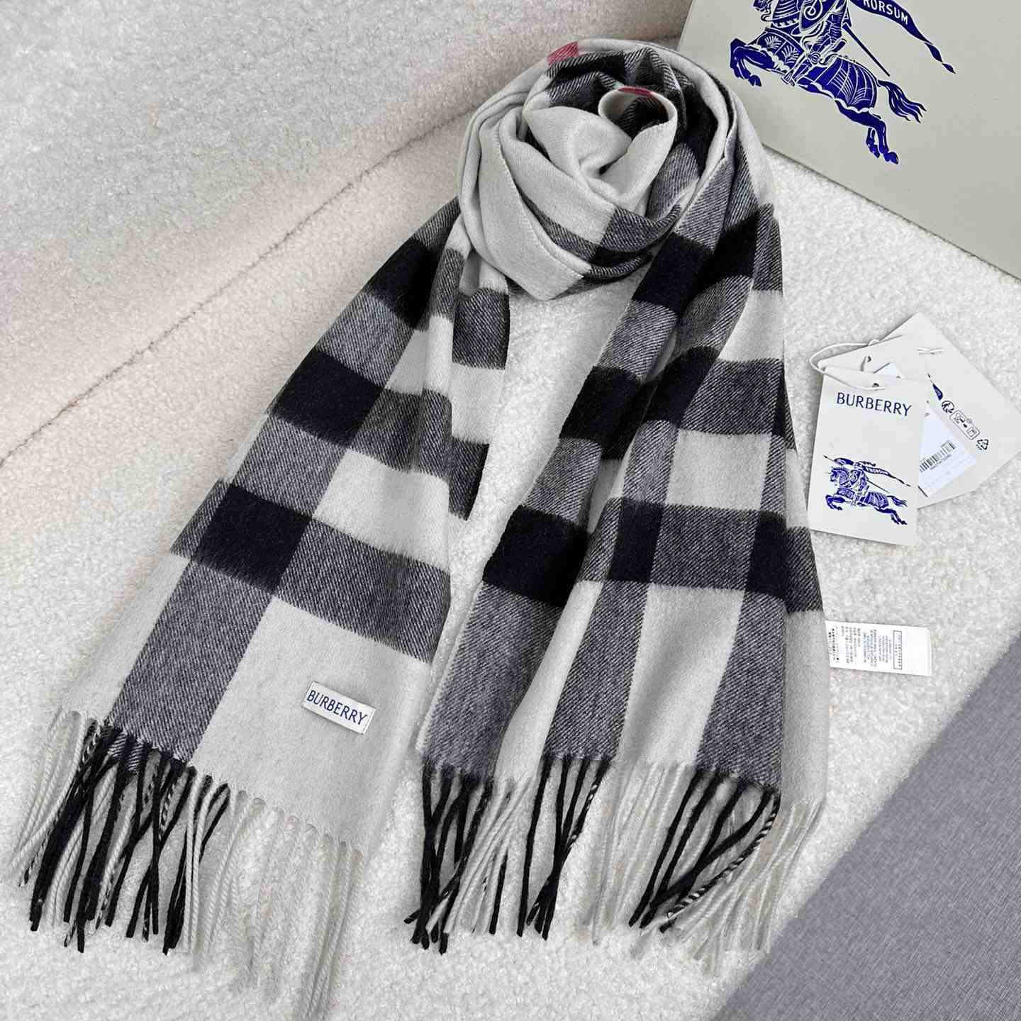 Burberry Scarf   180*40cm - EUR FASHION