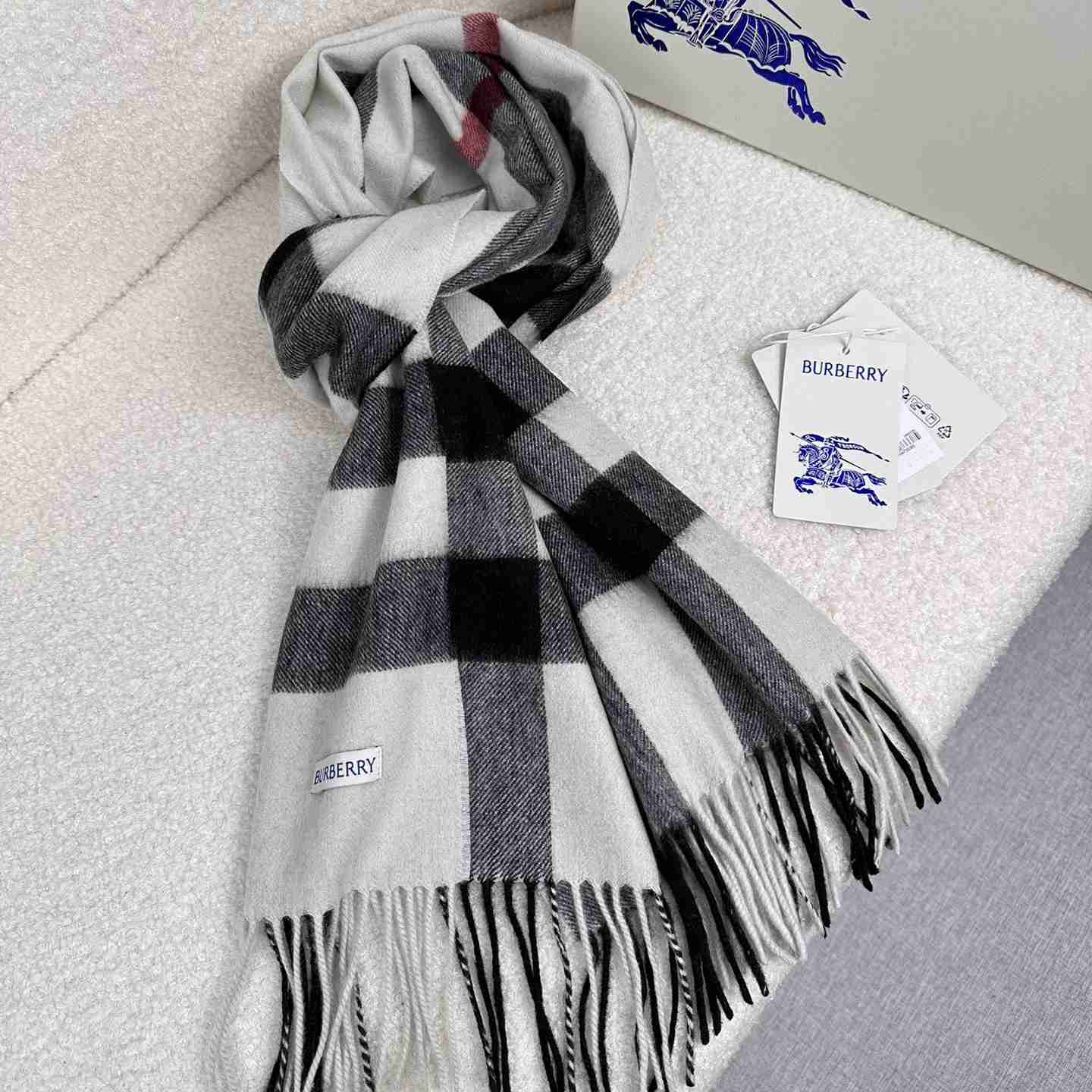 Burberry Scarf   180*40cm - EUR FASHION