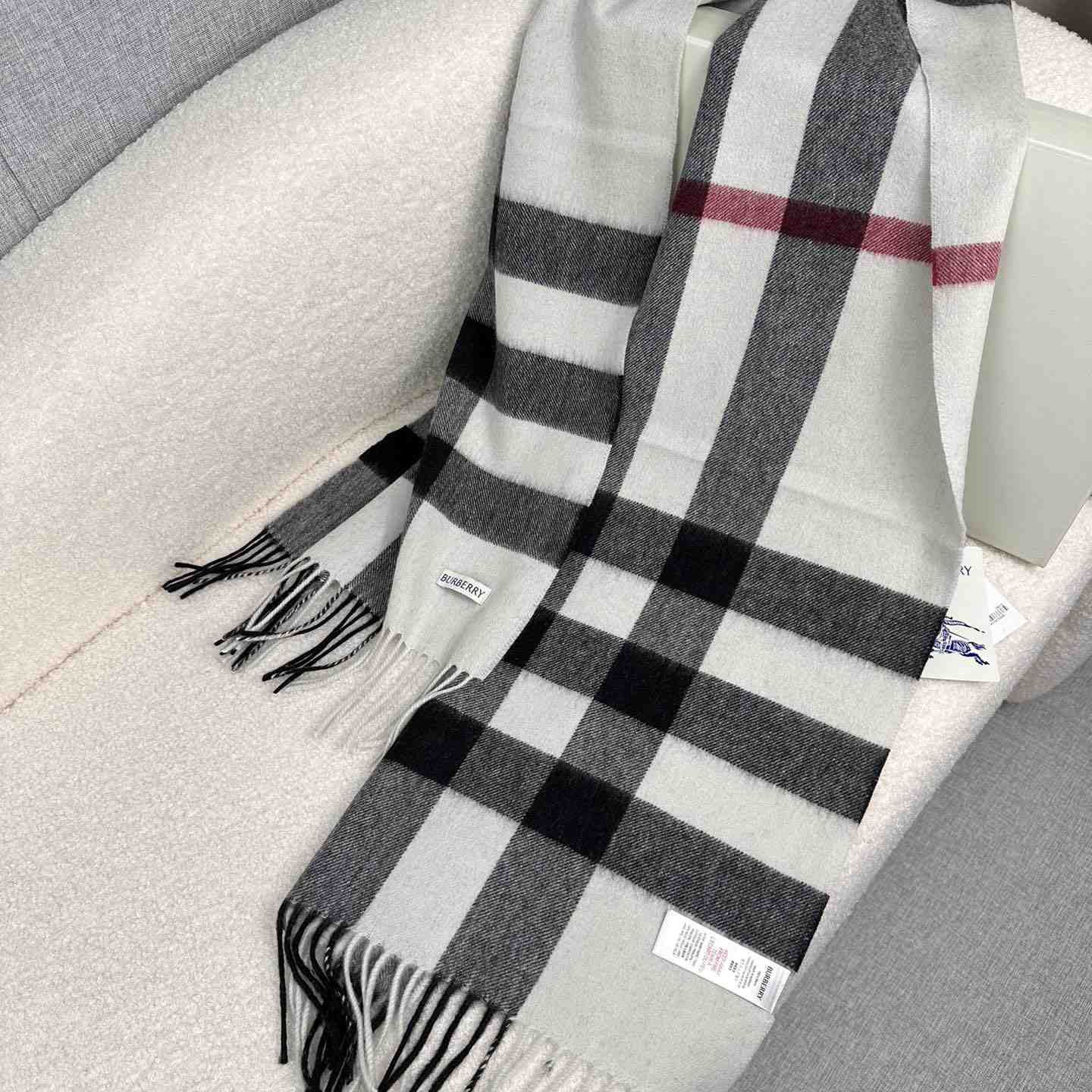 Burberry Scarf   180*40cm - EUR FASHION