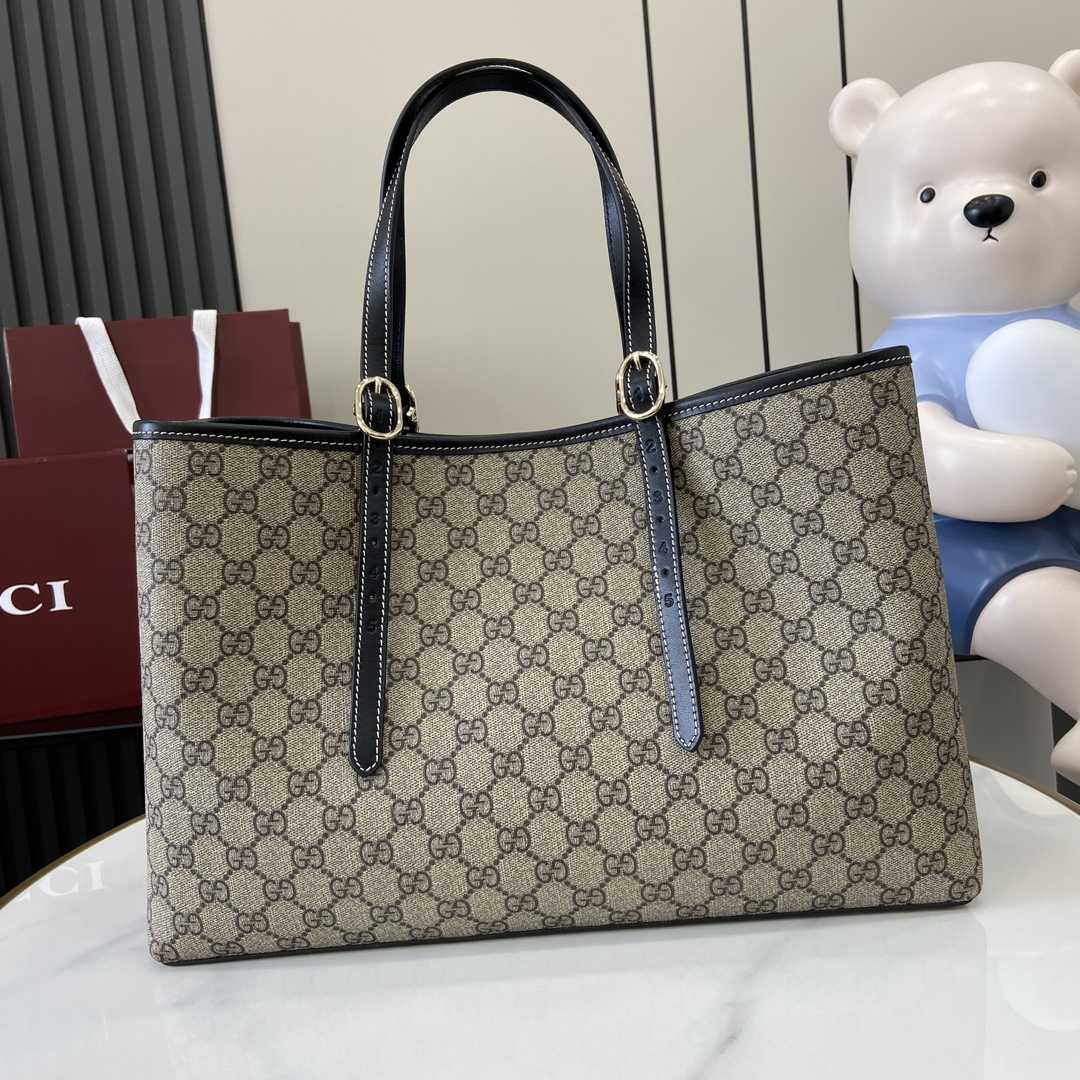 Gucci GG Emblem Medium Tote Bag - EUR FASHION