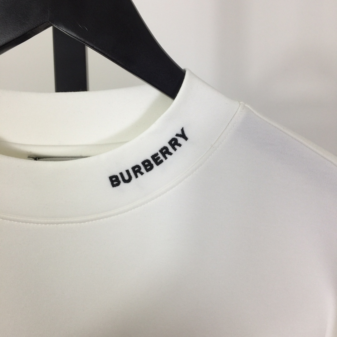 Burberry Logo Long Sleeve Tee - EUR FASHION