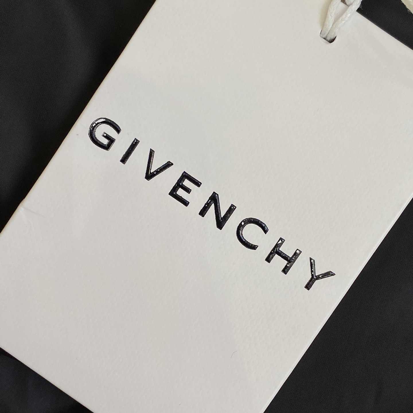 Givenchy 4G Puffer Jacket - EUR FASHION