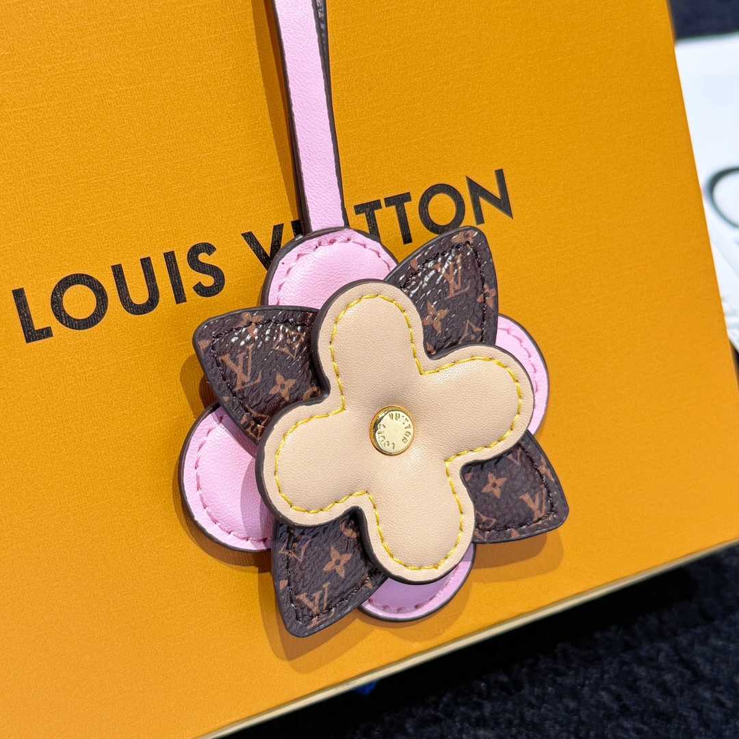 Louis Vuitton My Monogram Layers Bag Charm  M02135 - EUR FASHION