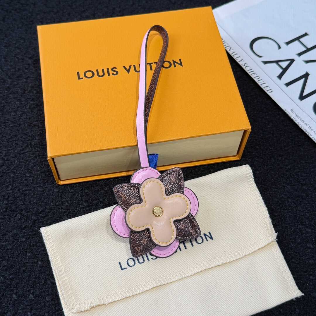 Louis Vuitton My Monogram Layers Bag Charm  M02135 - EUR FASHION