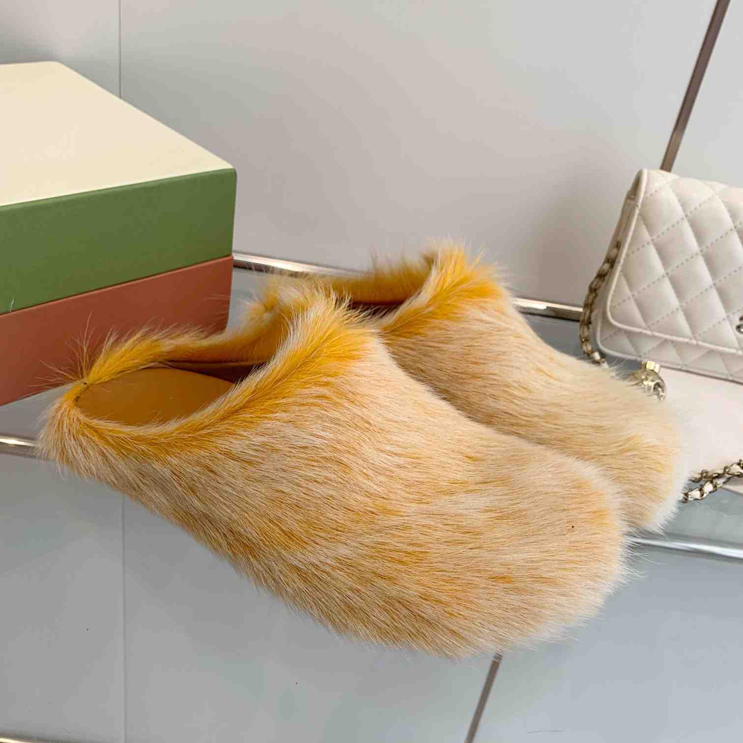 Marni Yellow Long Hair Calfskin Fussbett Sabot - EUR FASHION