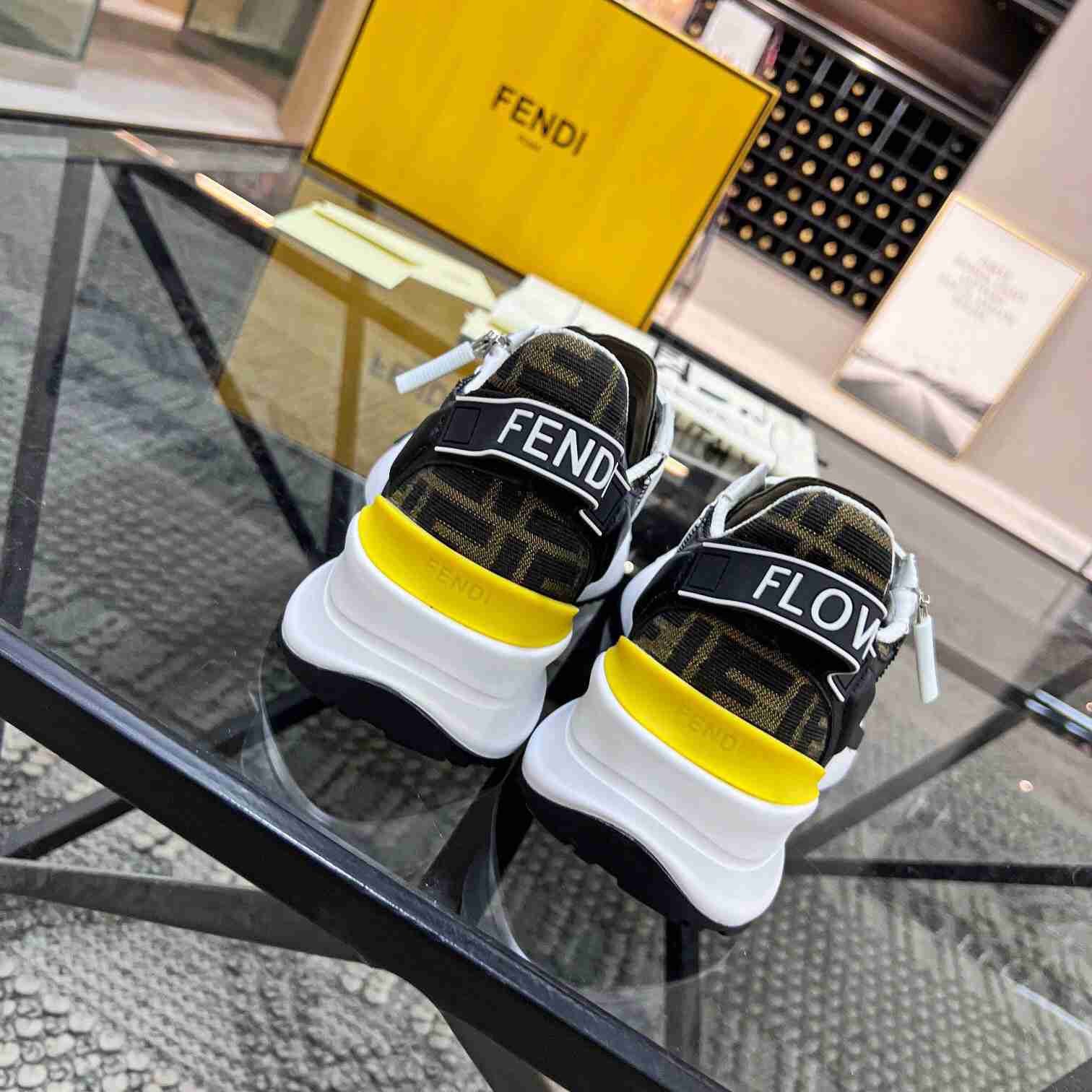 Fendi Flow Sneakers  - EUR FASHION