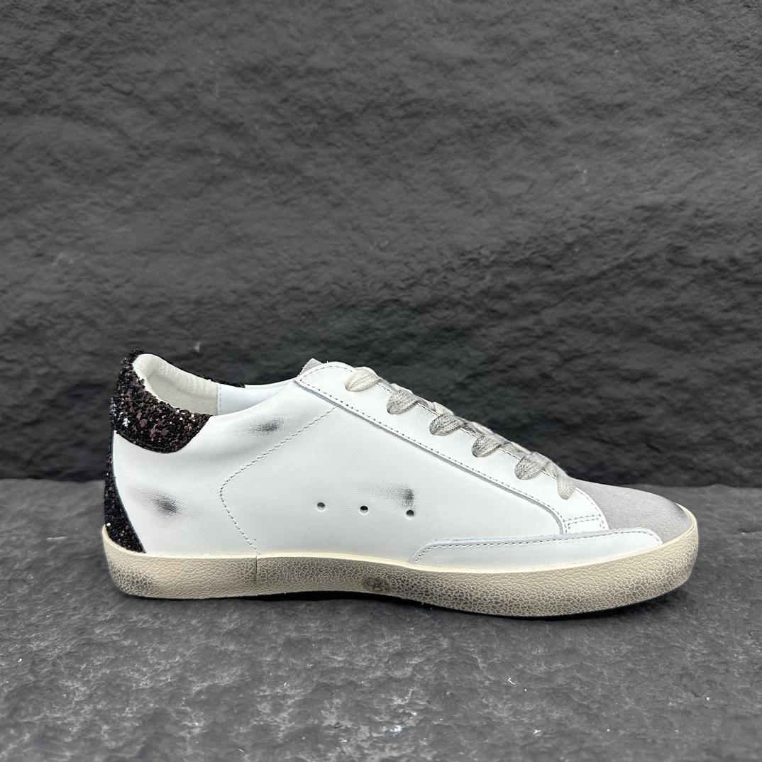 Golden Goose Sneakers - EUR FASHION