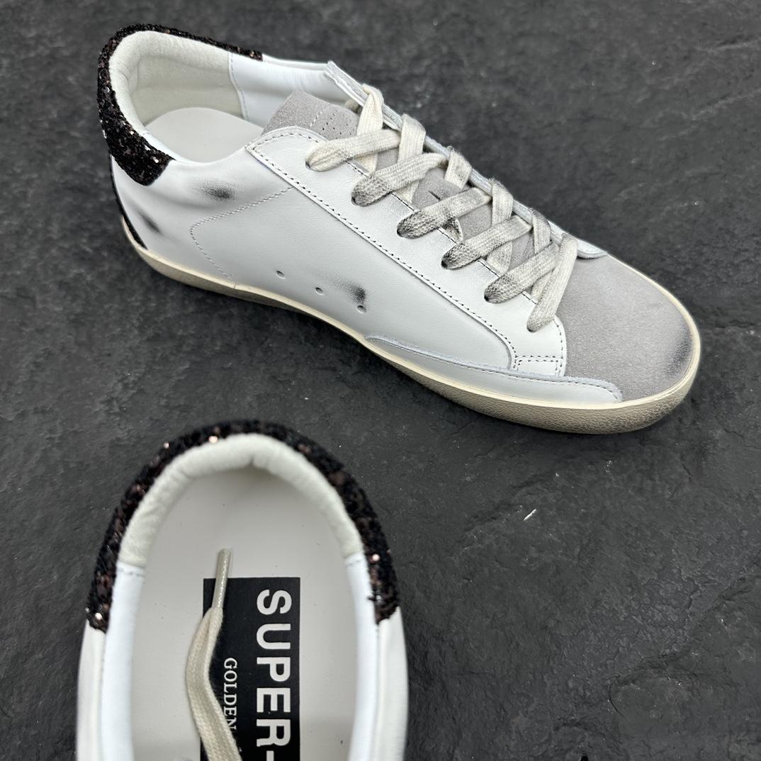 Golden Goose Sneakers - EUR FASHION