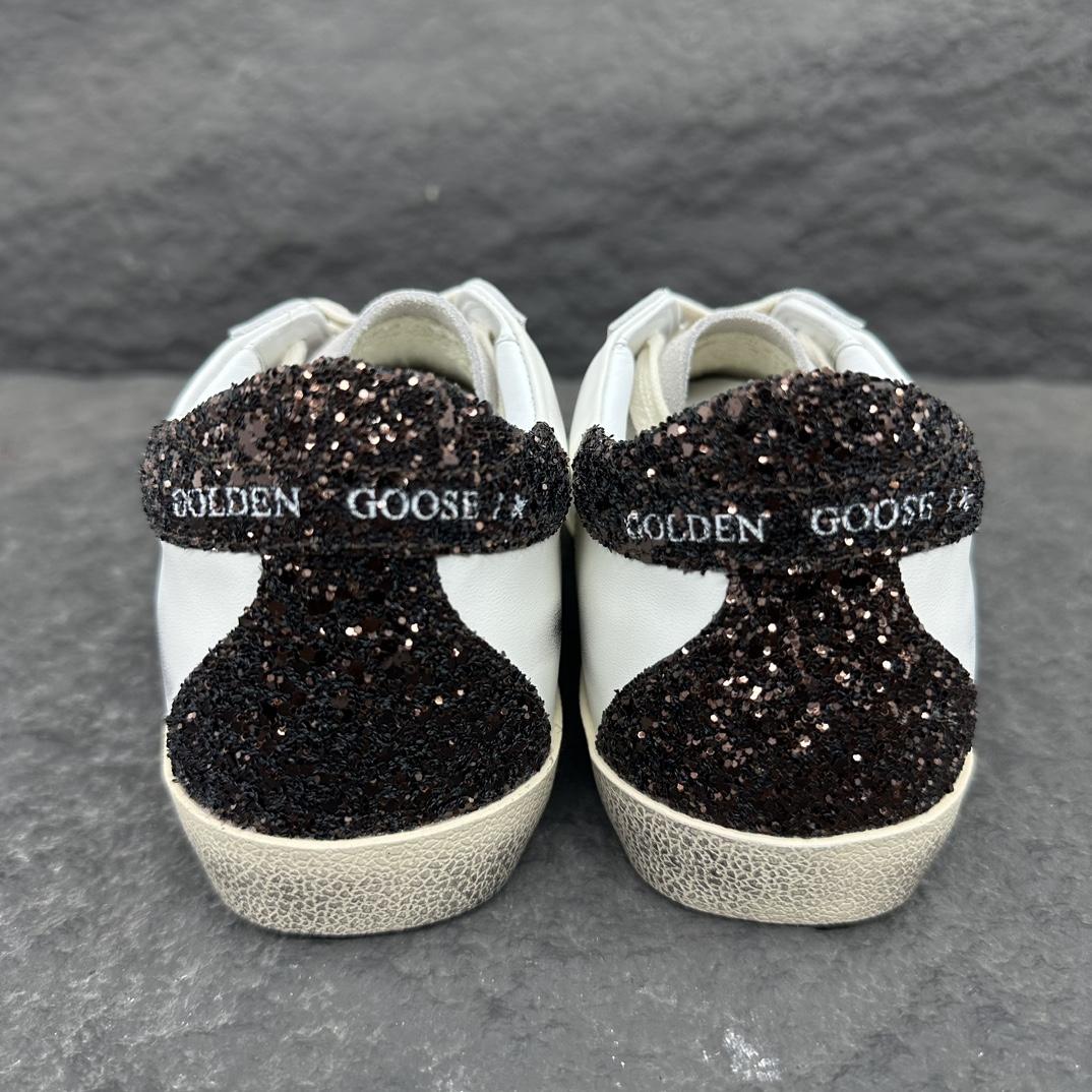 Golden Goose Sneakers - EUR FASHION