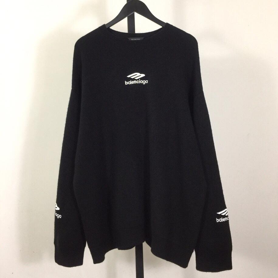 Balenciaga Ski Crewneck In Black - EUR FASHION