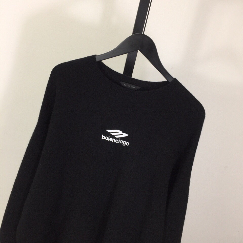 Balenciaga Ski Crewneck In Black - EUR FASHION