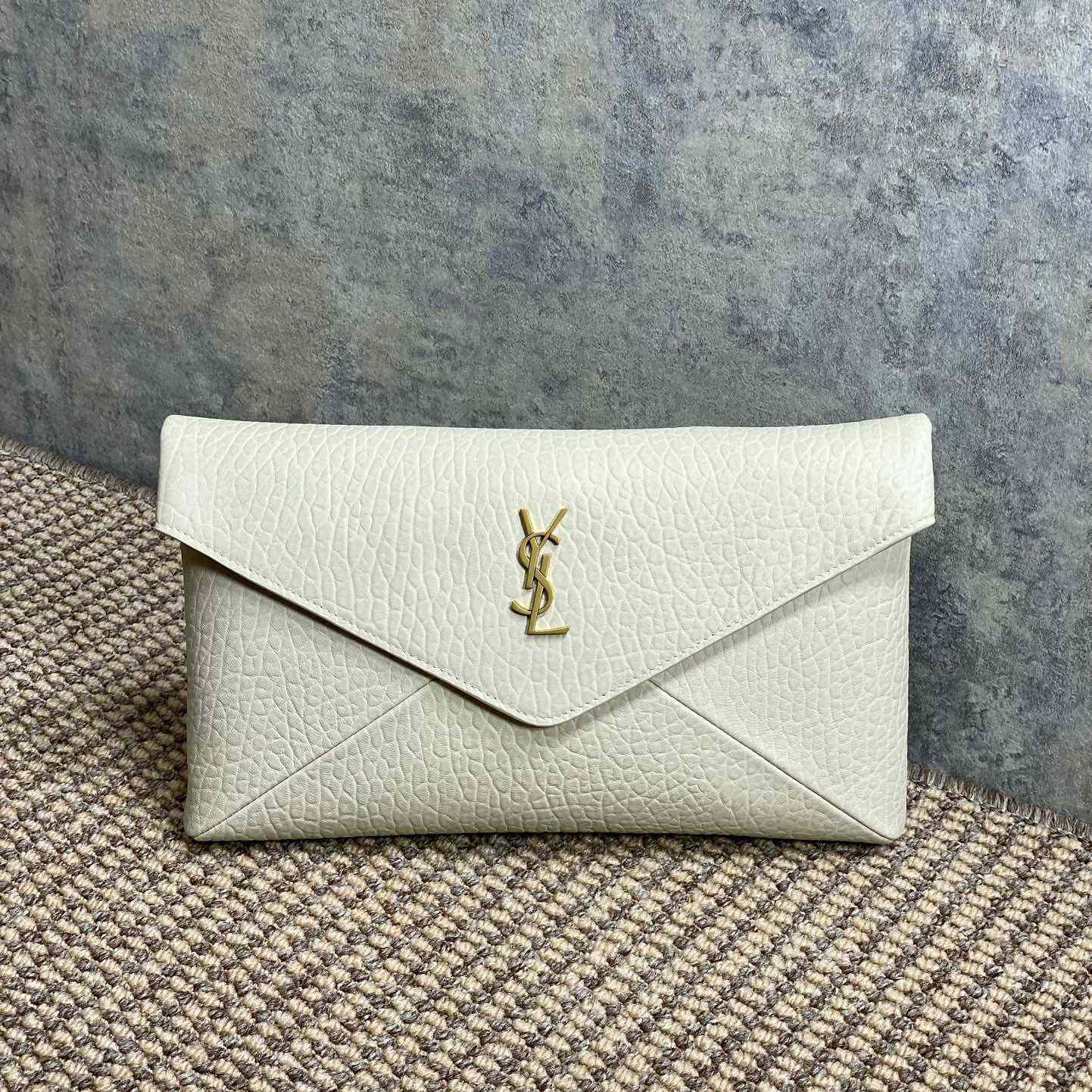 Saint Laurent Cassandre Large Envelope Pouch In Lambskin - EUR FASHION